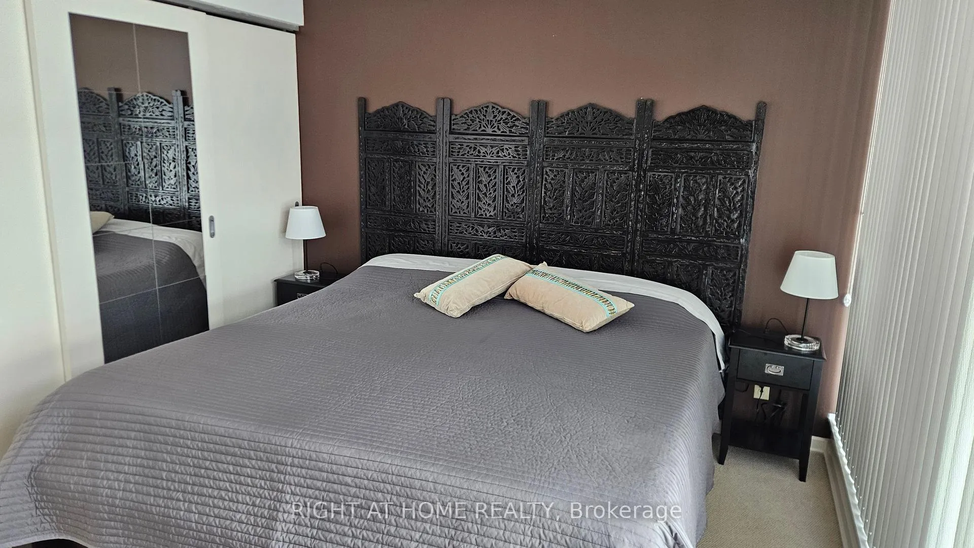 Photo 12 of Unit 910, 388 Richmond Avenue W, Toronto, Waterfront Communities — HOMEH