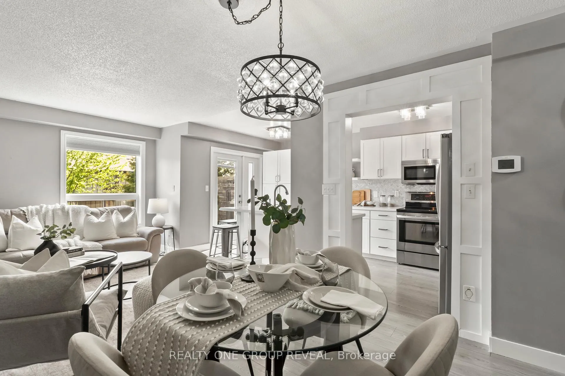 Photo 7 of 77 Wilkins Crescent, Clarington, Courtice — HOMEH