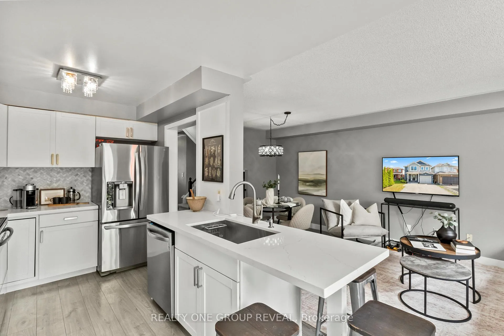 Photo 17 of 77 Wilkins Crescent, Clarington, Courtice — HOMEH