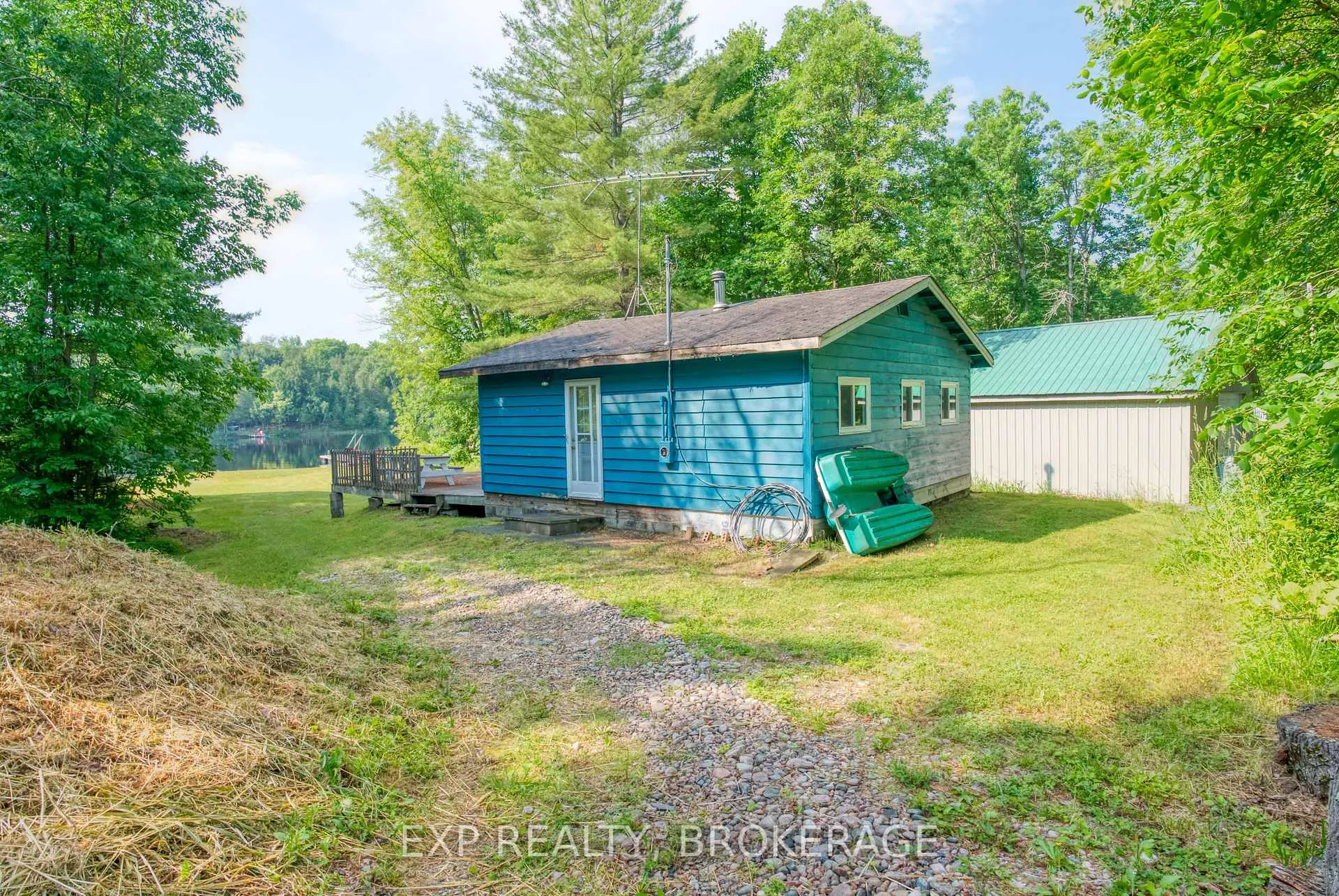 Photo 6 of 1036 Turner Way, Frontenac, Frontenac Centre — HOMEH