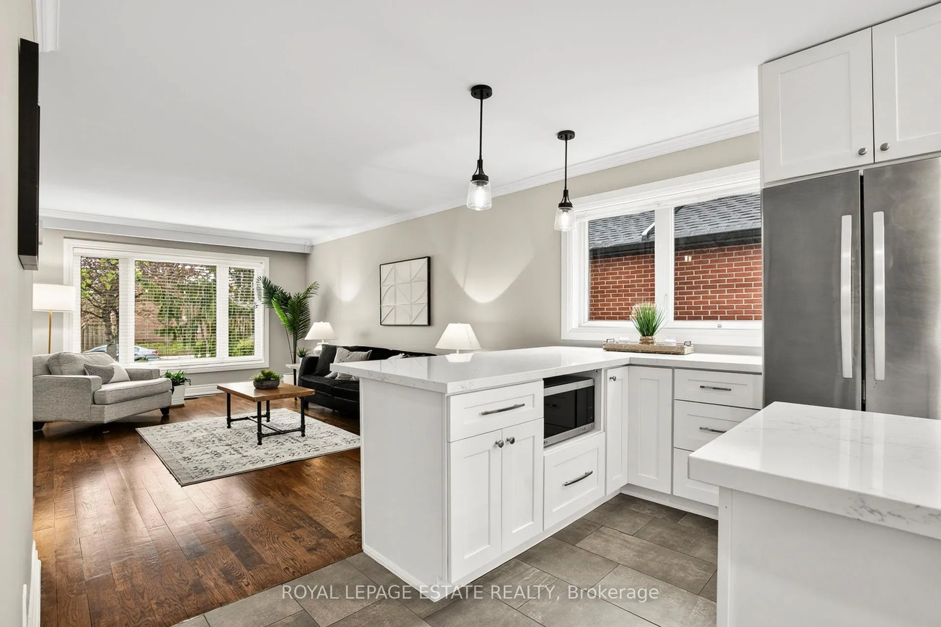 Photo 11 of 16 Elkwood Drive, Scarborough, Centennial Scarborough — HOMEH