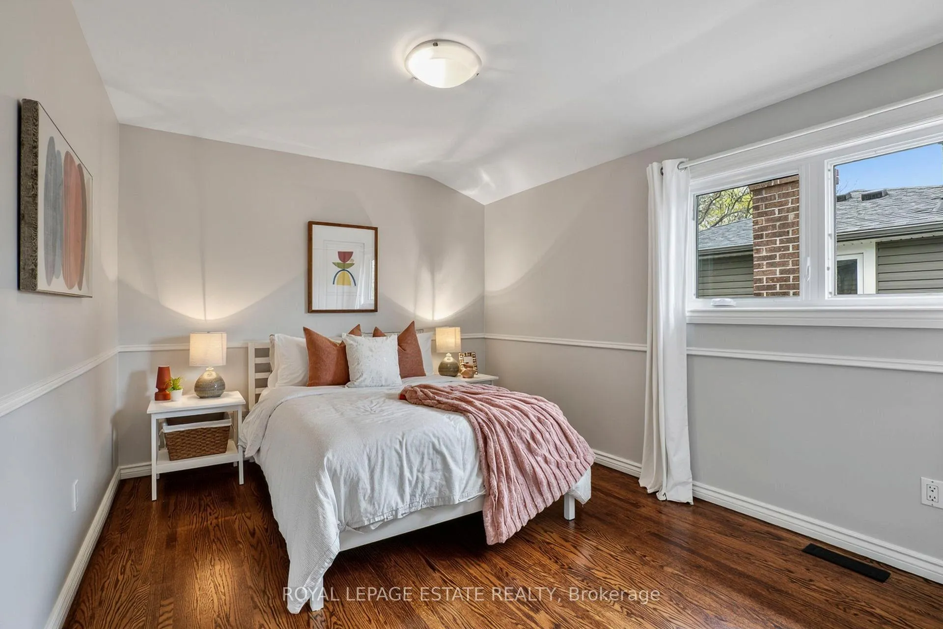 Photo 28 of 16 Elkwood Drive, Scarborough, Centennial Scarborough — HOMEH