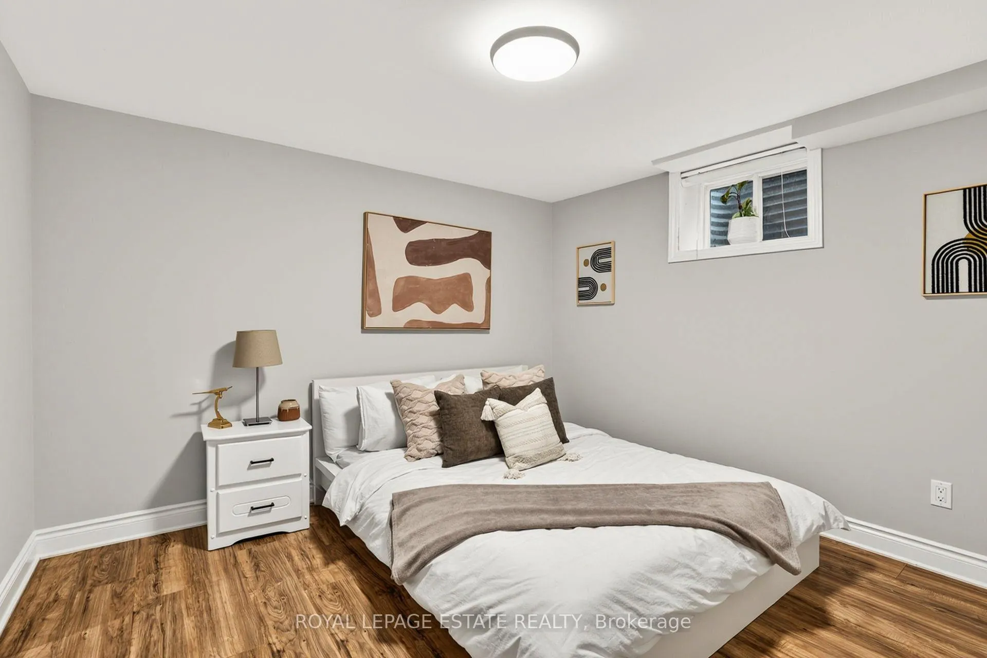 Photo 35 of 16 Elkwood Drive, Scarborough, Centennial Scarborough — HOMEH