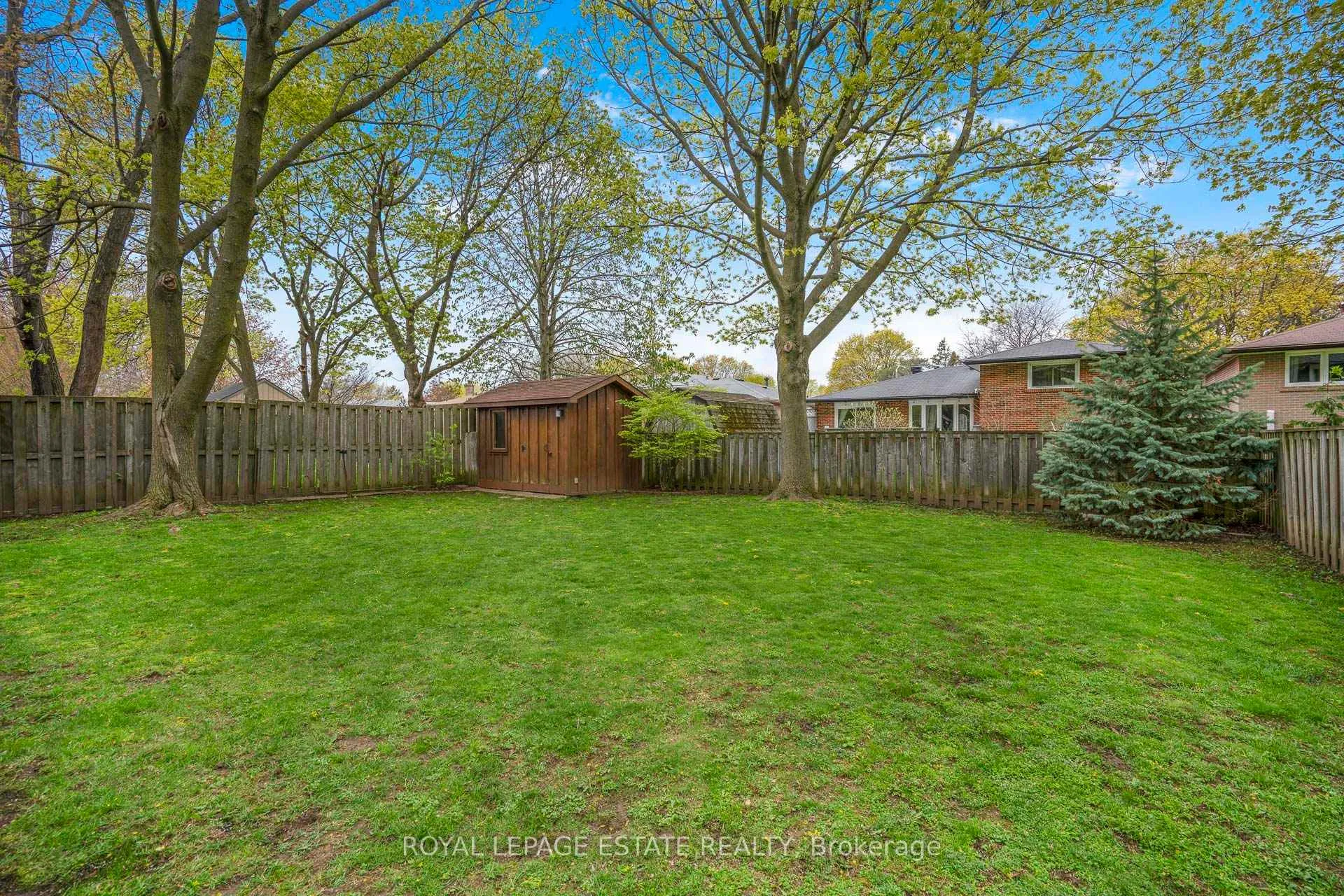 Photo 40 of 16 Elkwood Drive, Scarborough, Centennial Scarborough — HOMEH