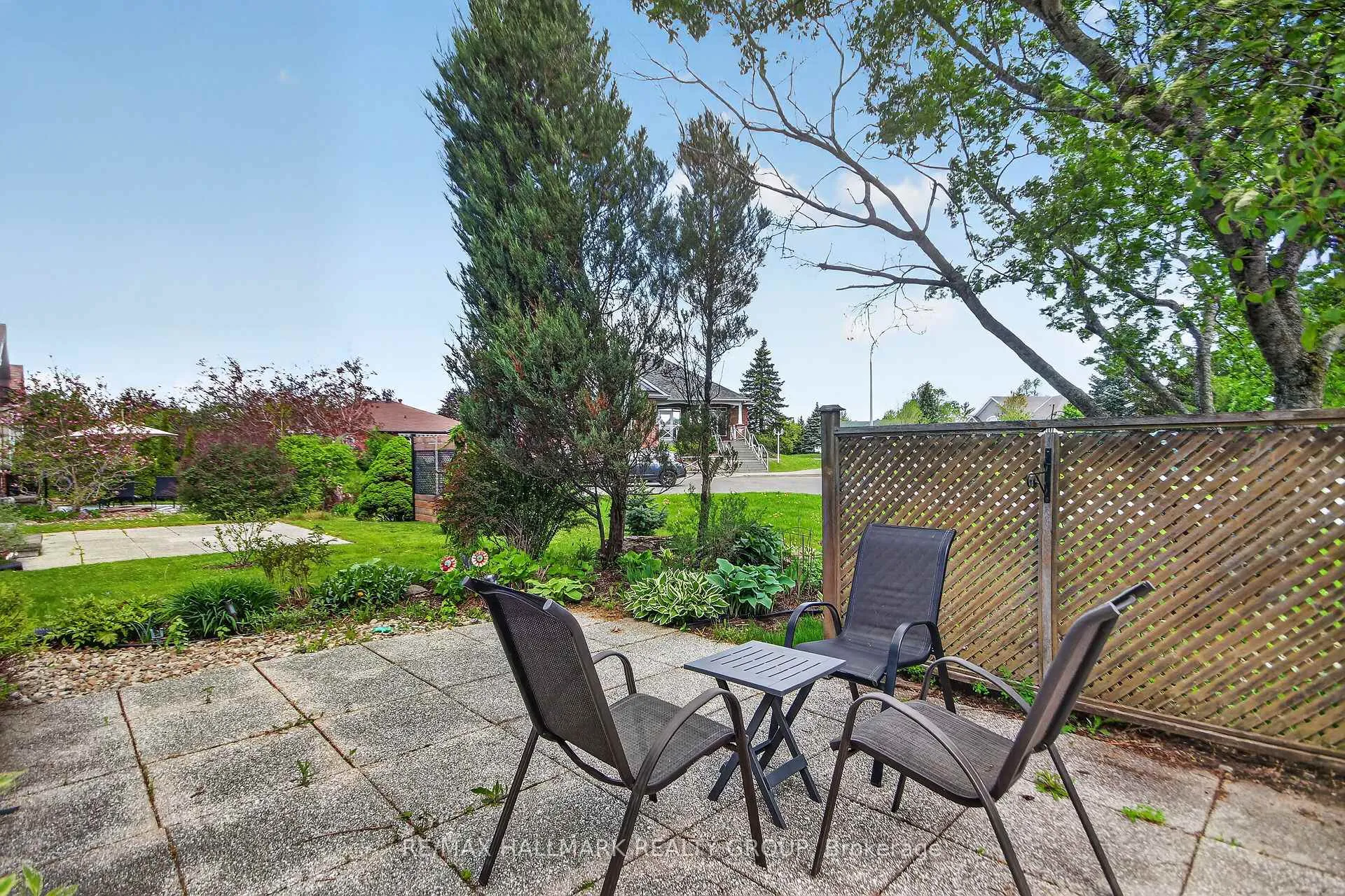 Photo 25 of 4 Peregrine Crescent, Ottawa, Kanata - Bridlewood — HOMEH