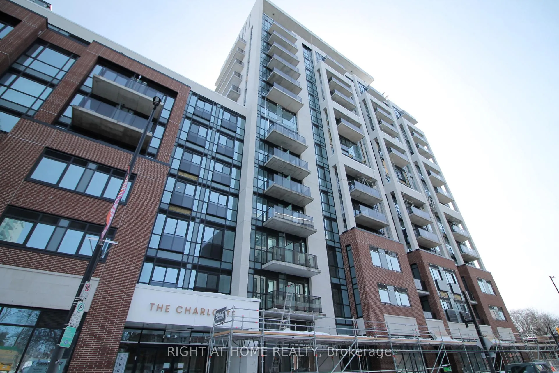 Photo of Unit 1006, 560 Rideau Street