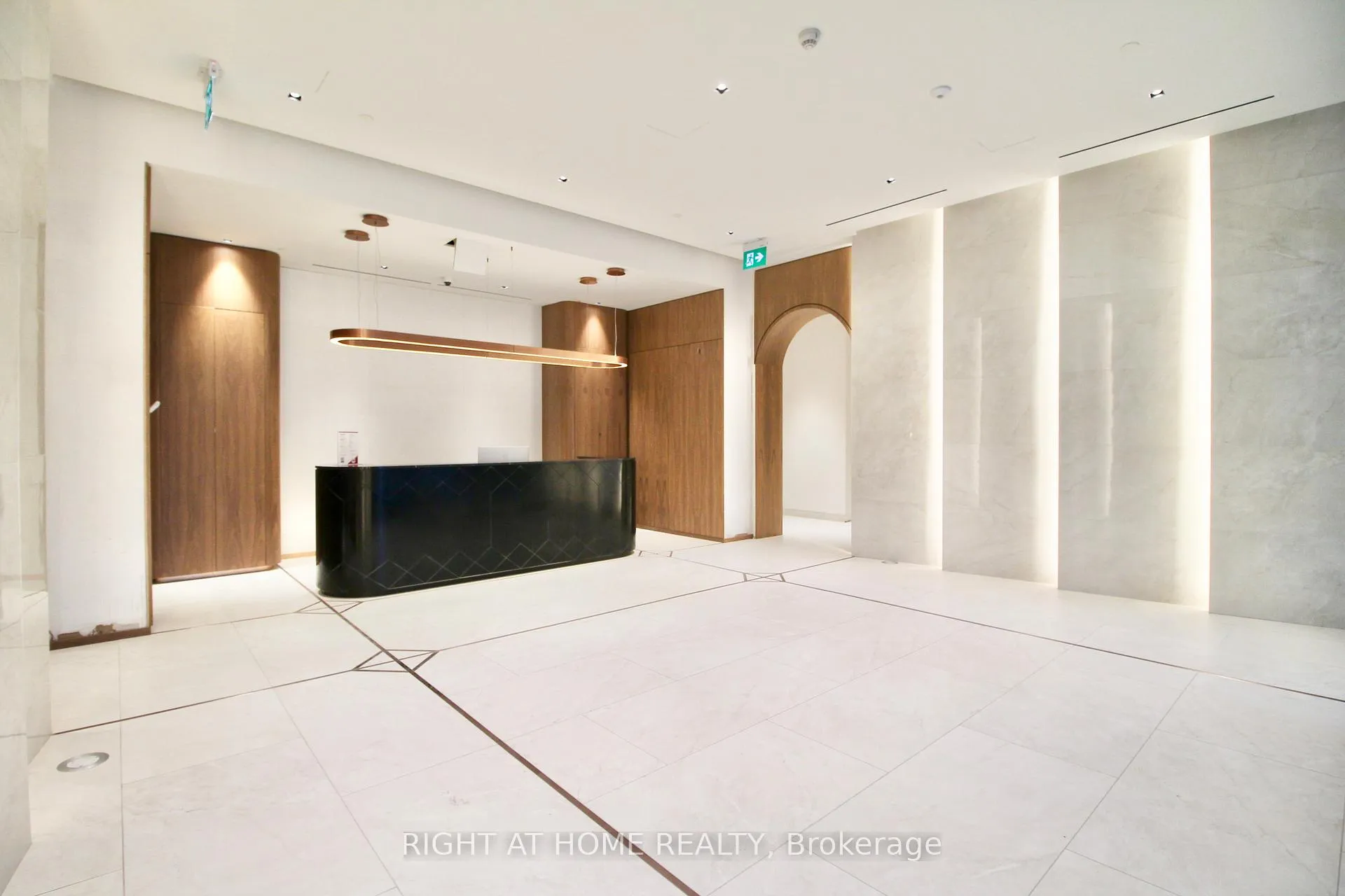 Photo 2 of Unit 1006, 560 Rideau Street, Ottawa, Sandy Hill — HOMEH