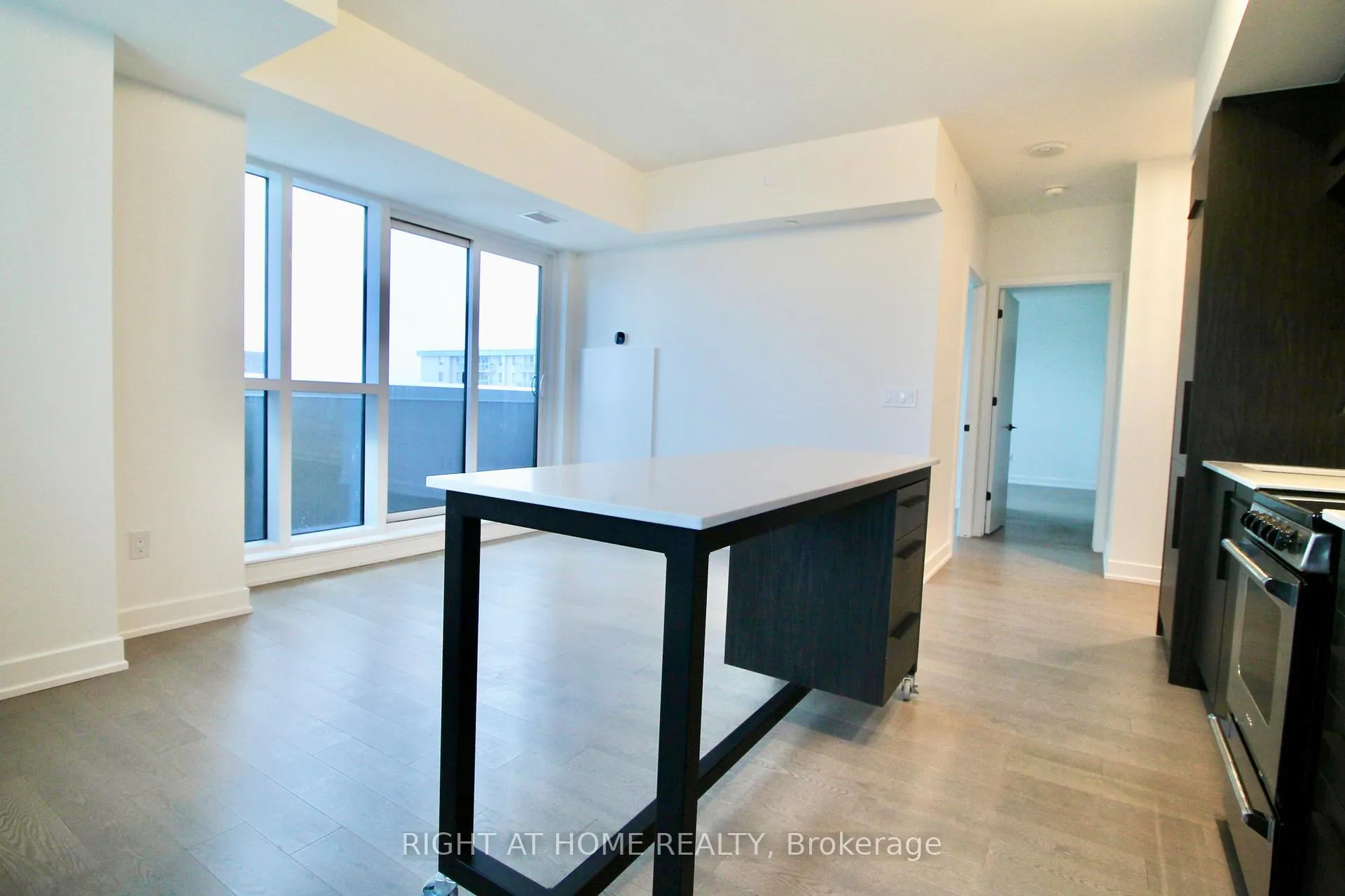 Photo 6 of Unit 1006, 560 Rideau Street, Ottawa, Sandy Hill — HOMEH