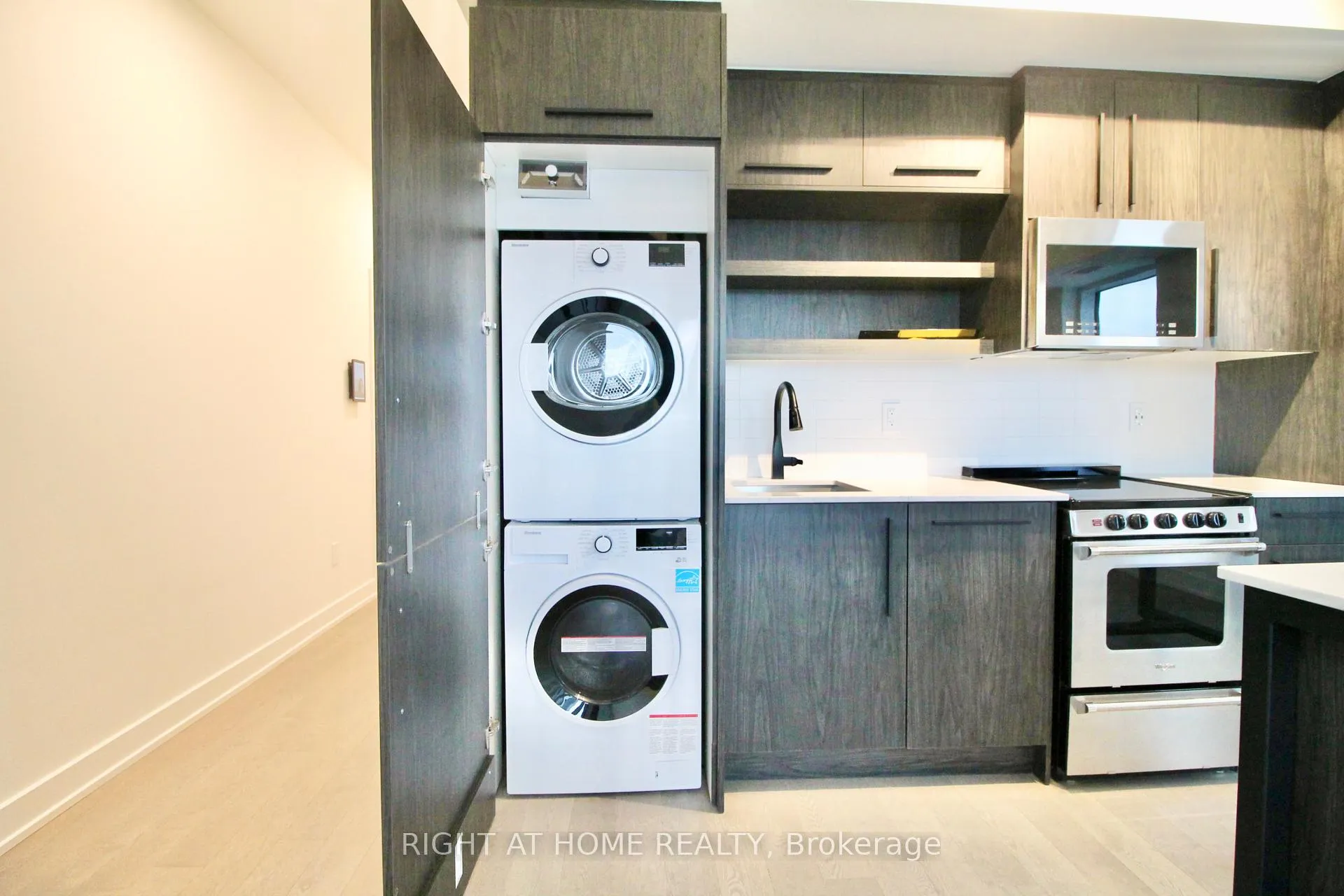 Photo 8 of Unit 1006, 560 Rideau Street, Ottawa, Sandy Hill — HOMEH