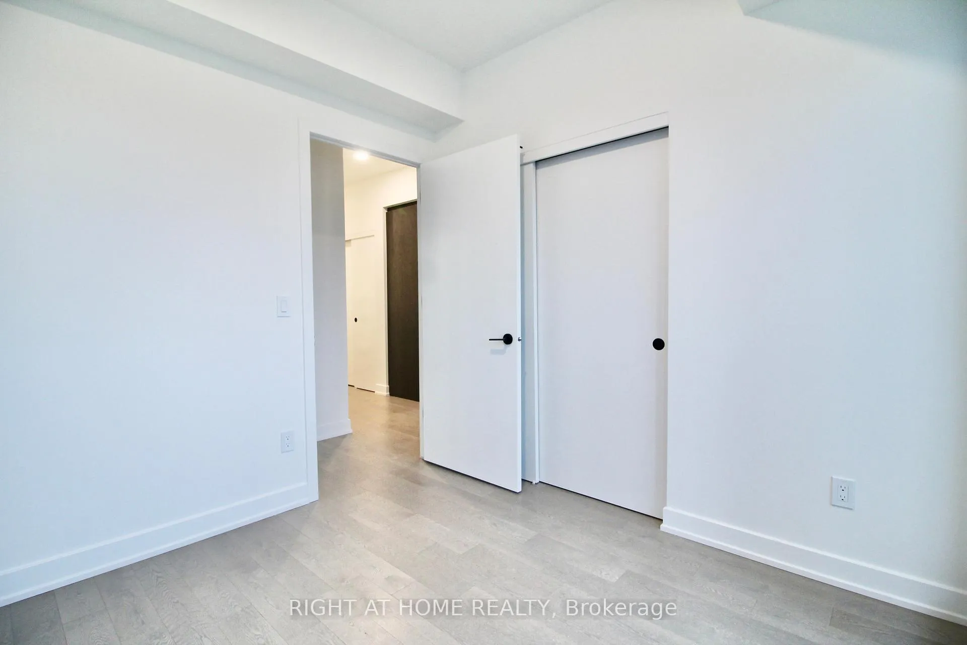 Photo 12 of Unit 1006, 560 Rideau Street, Ottawa, Sandy Hill — HOMEH