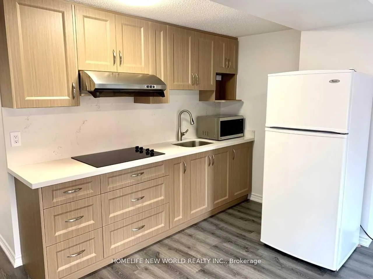 Photo 3 of Unit Main Floor, 10 Earl Goodyear Road, Markham, Victoria Square — HOMEH