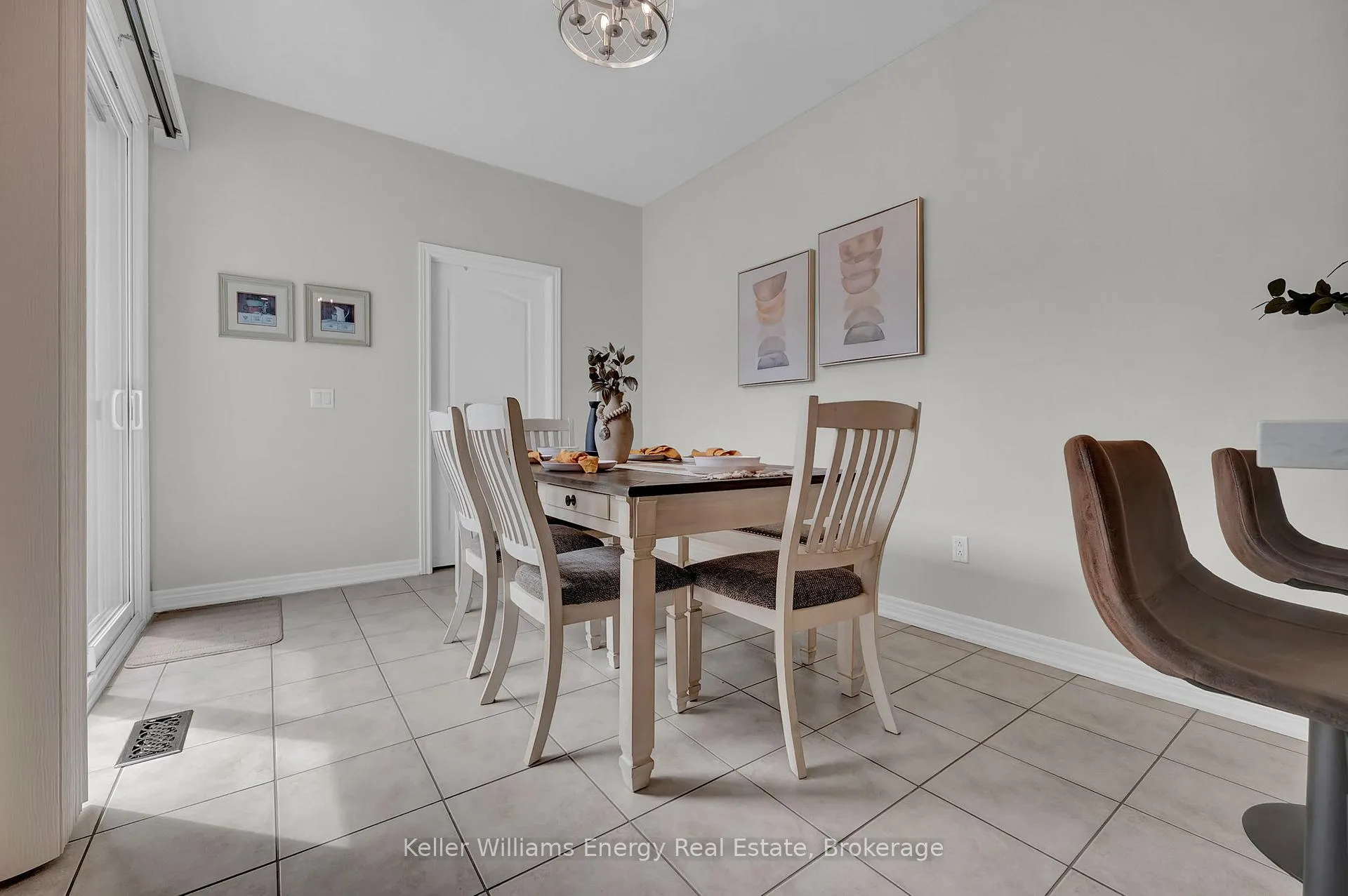 Photo 23 of 799 Kane Terrace, Cobourg — HOMEH