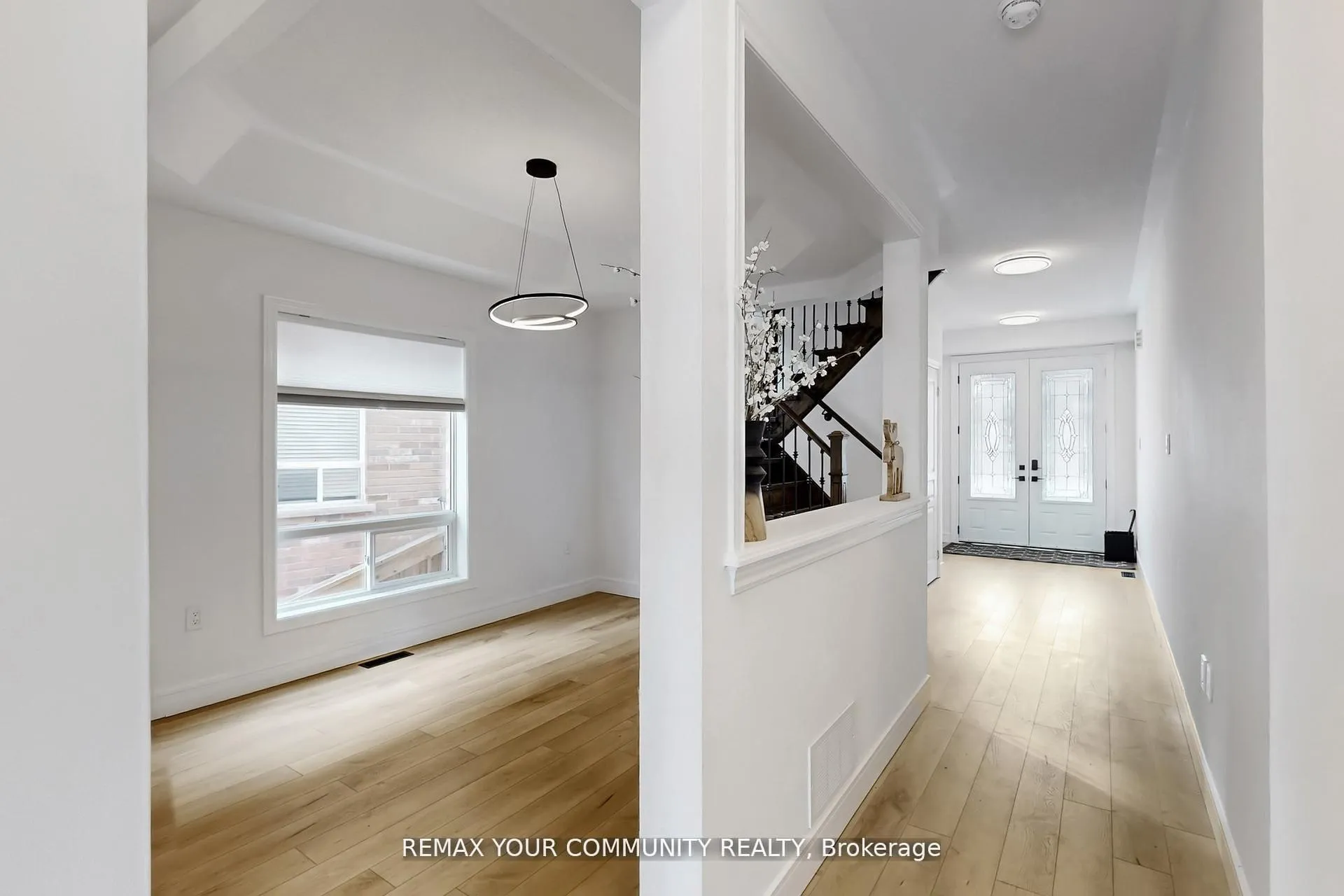 Photo 10 of Unit Upper Level & Main Level, 25 Bache Avenue, Georgina, Keswick South — HOMEH