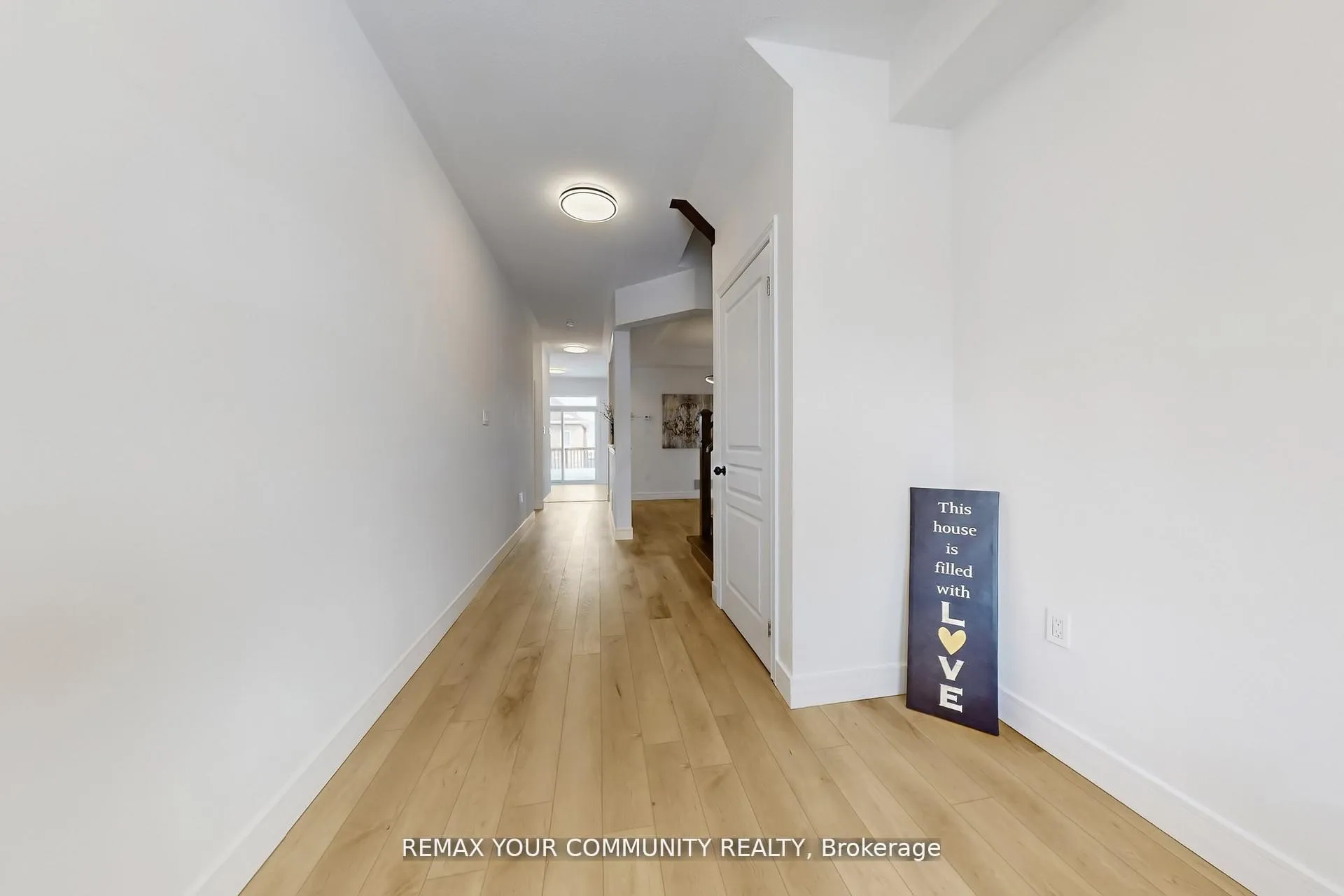 Photo 21 of Unit Upper Level & Main Level, 25 Bache Avenue, Georgina, Keswick South — HOMEH