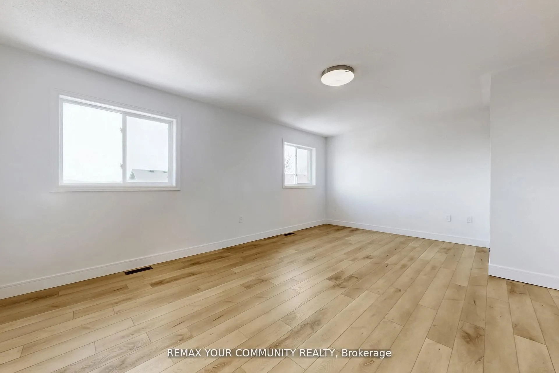 Photo 29 of Unit Upper Level & Main Level, 25 Bache Avenue, Georgina, Keswick South — HOMEH