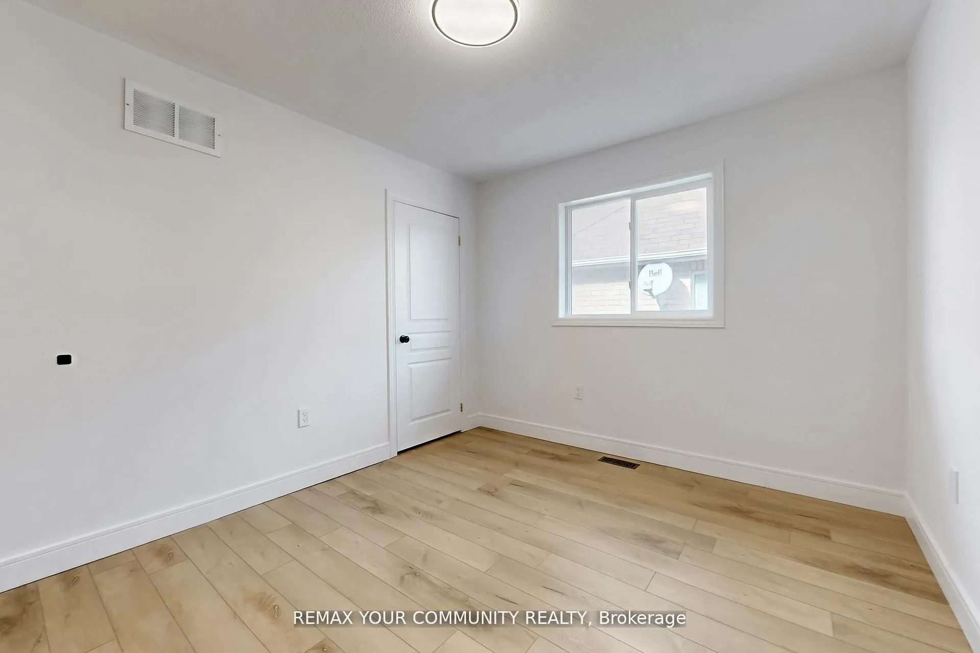 Photo 37 of Unit Upper Level & Main Level, 25 Bache Avenue, Georgina, Keswick South — HOMEH