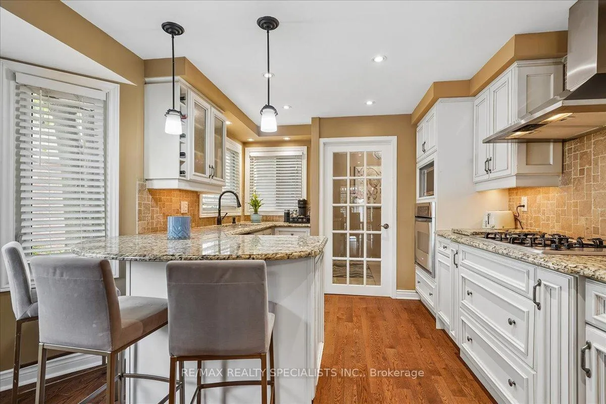 Photo 10 of Unit 3, 1507 Upper Middle Road, Burlington, Tyandaga — HOMEH