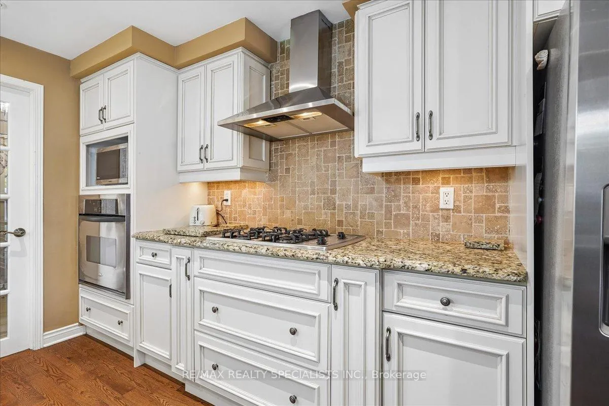 Photo 12 of Unit 3, 1507 Upper Middle Road, Burlington, Tyandaga — HOMEH