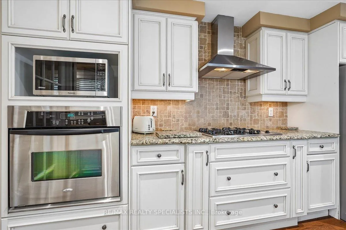 Photo 13 of Unit 3, 1507 Upper Middle Road, Burlington, Tyandaga — HOMEH