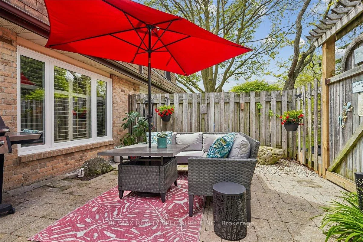 Photo 18 of Unit 3, 1507 Upper Middle Road, Burlington, Tyandaga — HOMEH