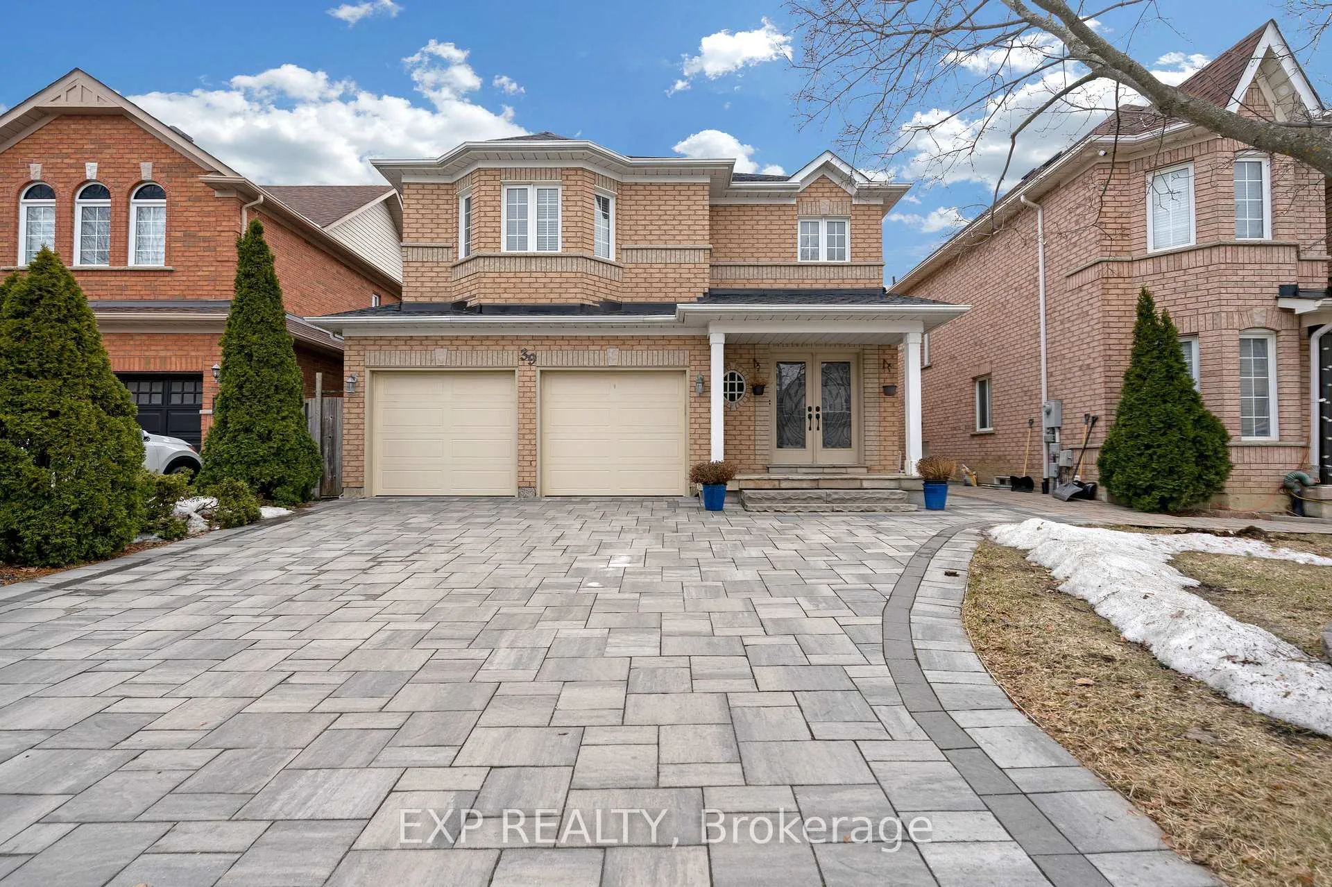 Photo 2 of 39 Monte Cristi Street, Vaughan, Vellore Village — HOMEH