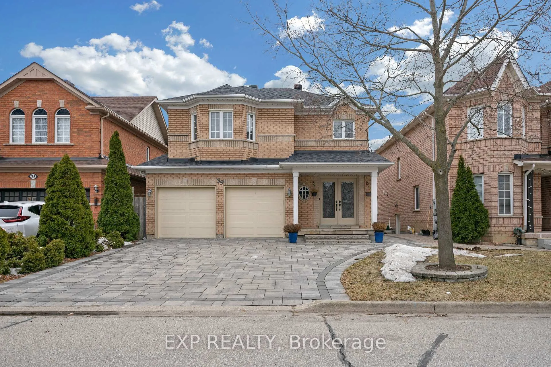 Photo 7 of 39 Monte Cristi Street, Vaughan, Vellore Village — HOMEH