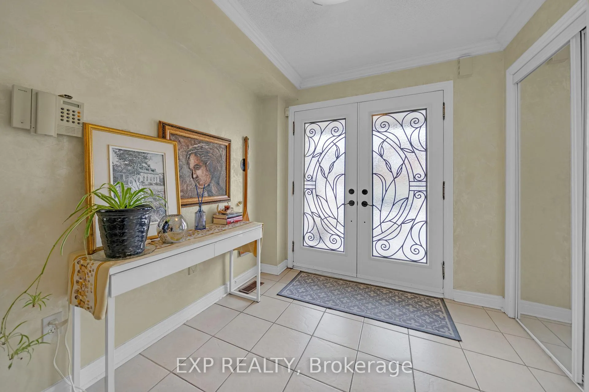 Photo 8 of 39 Monte Cristi Street, Vaughan, Vellore Village — HOMEH