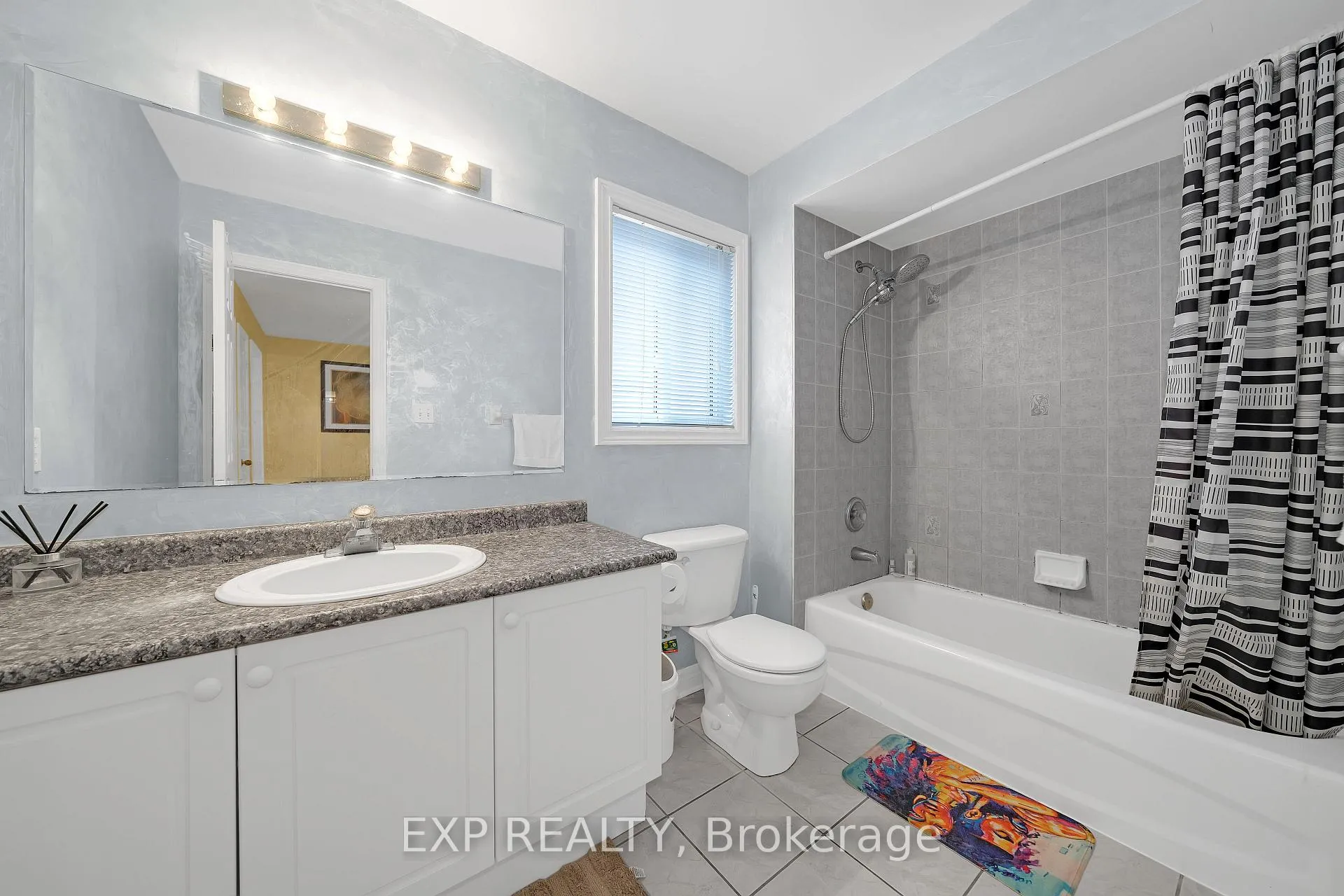 Photo 16 of 39 Monte Cristi Street, Vaughan, Vellore Village — HOMEH