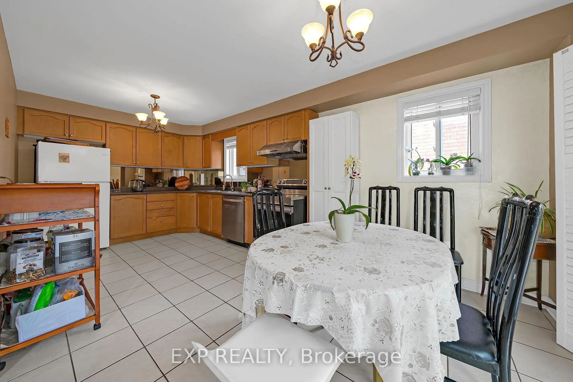 Photo 33 of 39 Monte Cristi Street, Vaughan, Vellore Village — HOMEH
