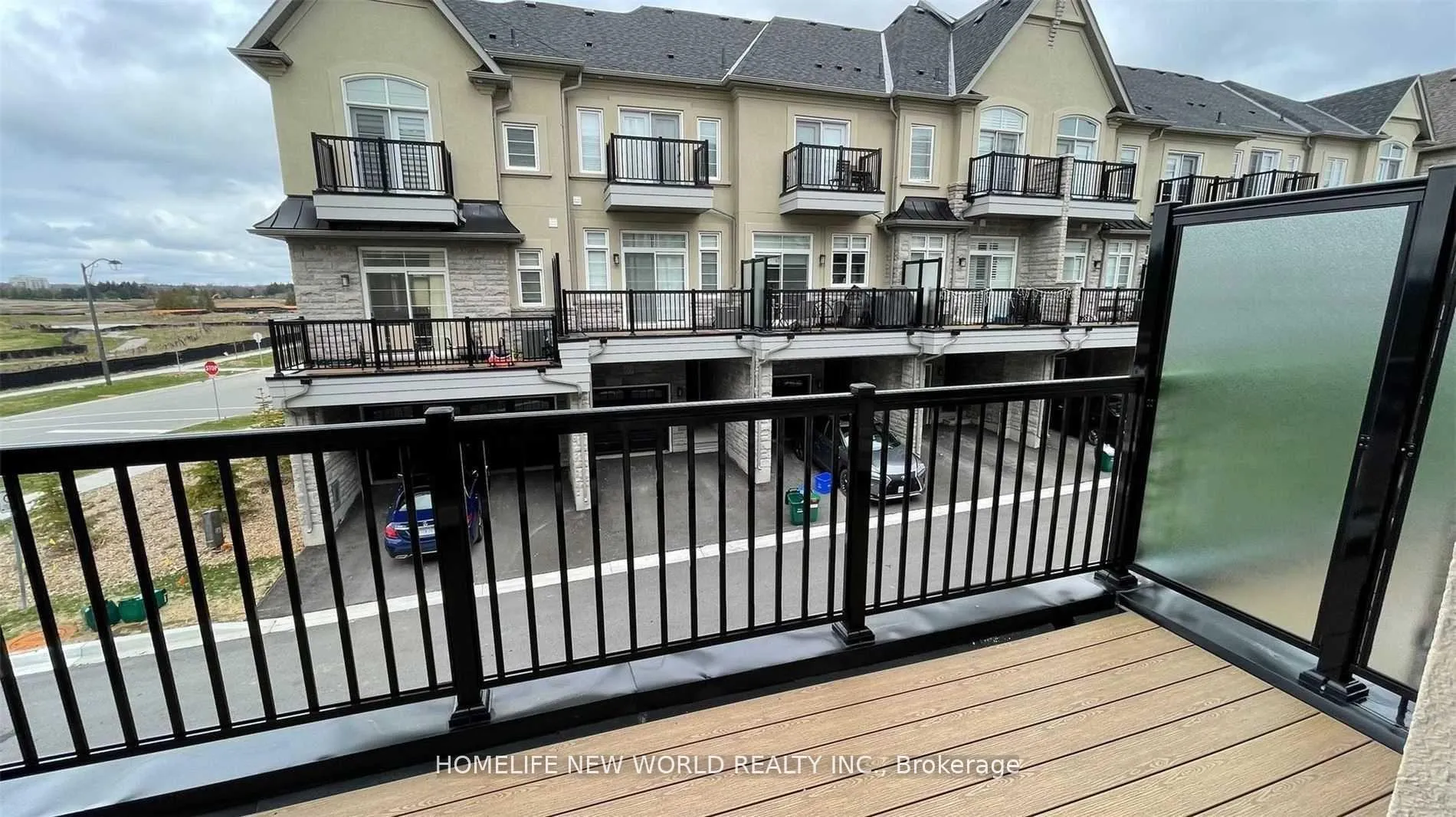 Photo 2 of 6 Royal Aberdeen Road, Markham, Angus Glen — HOMEH