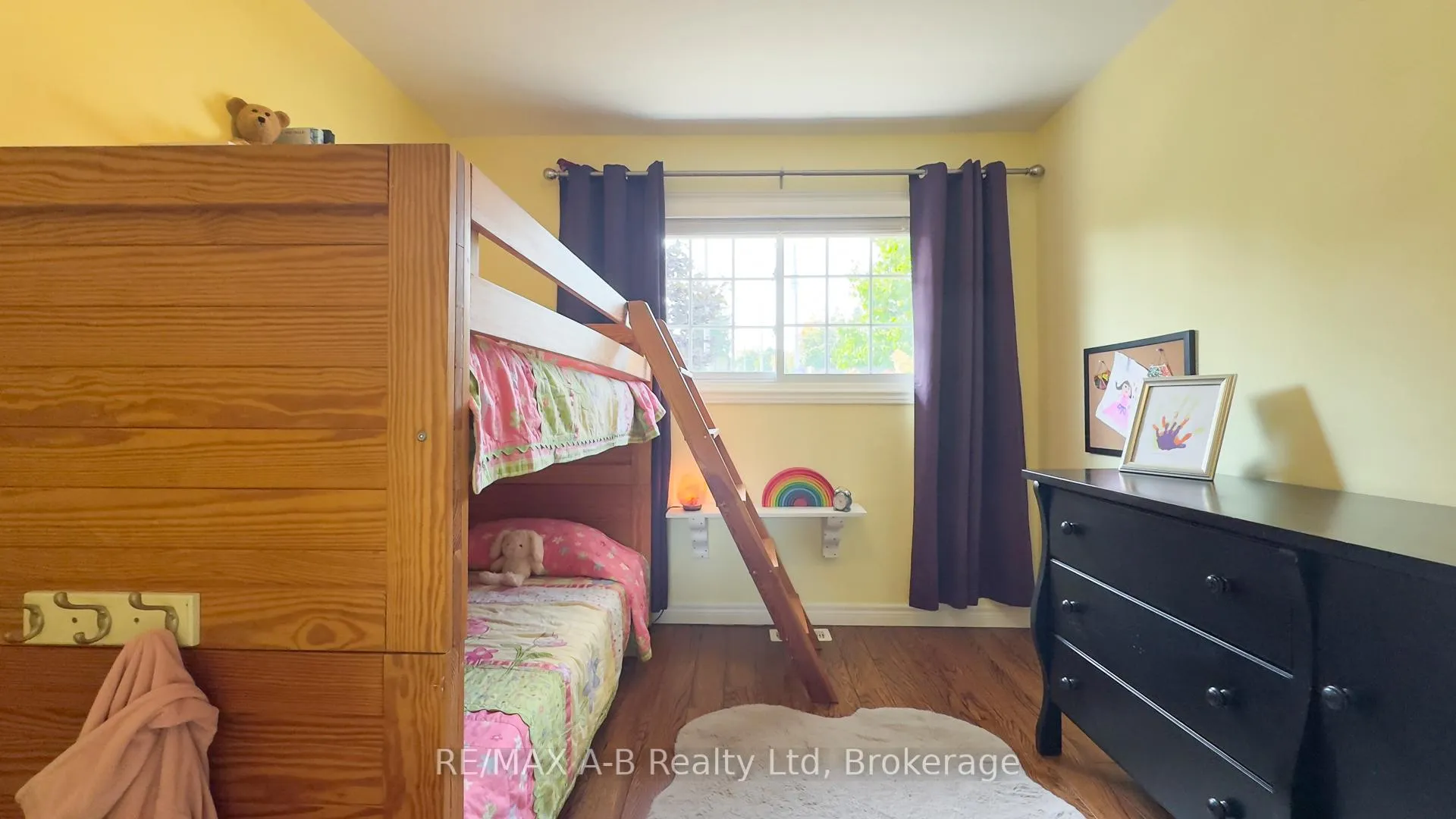 Photo 27 of 43 Widder Street W, St. Marys — HOMEH