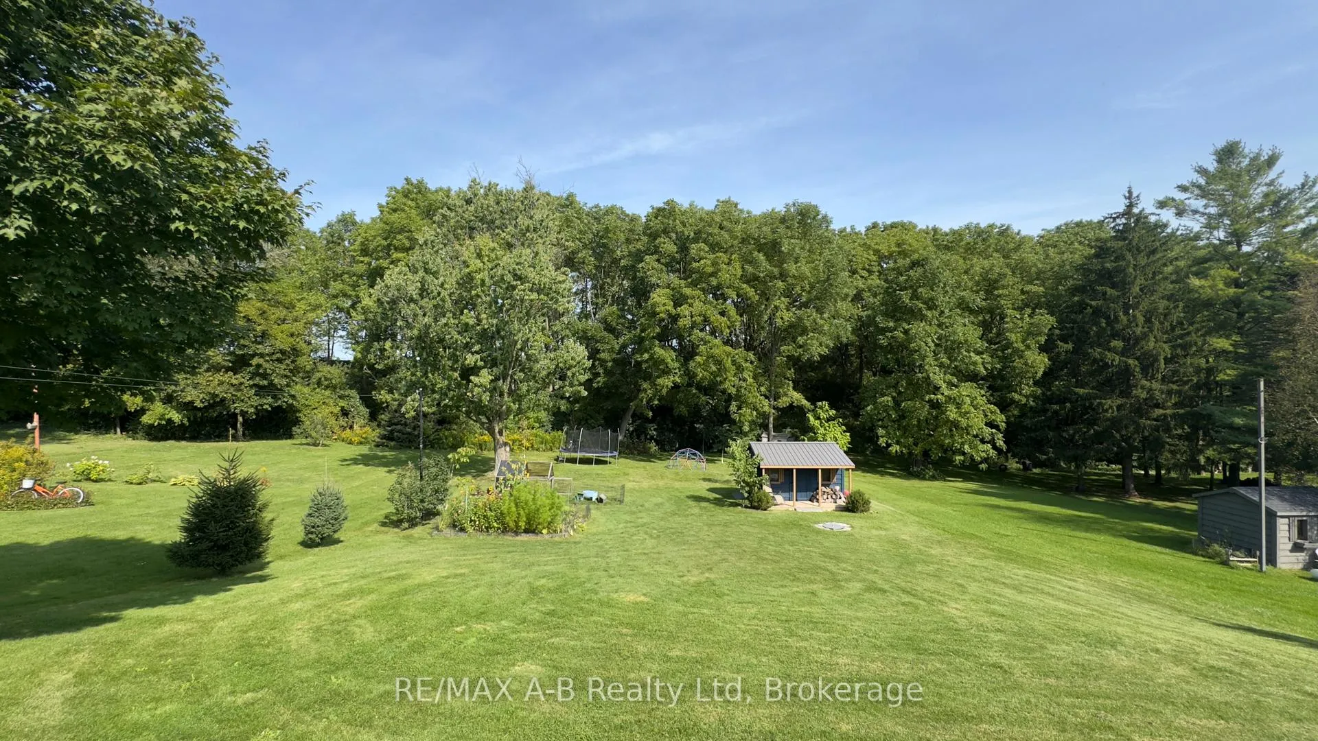 Photo 42 of 43 Widder Street W, St. Marys — HOMEH