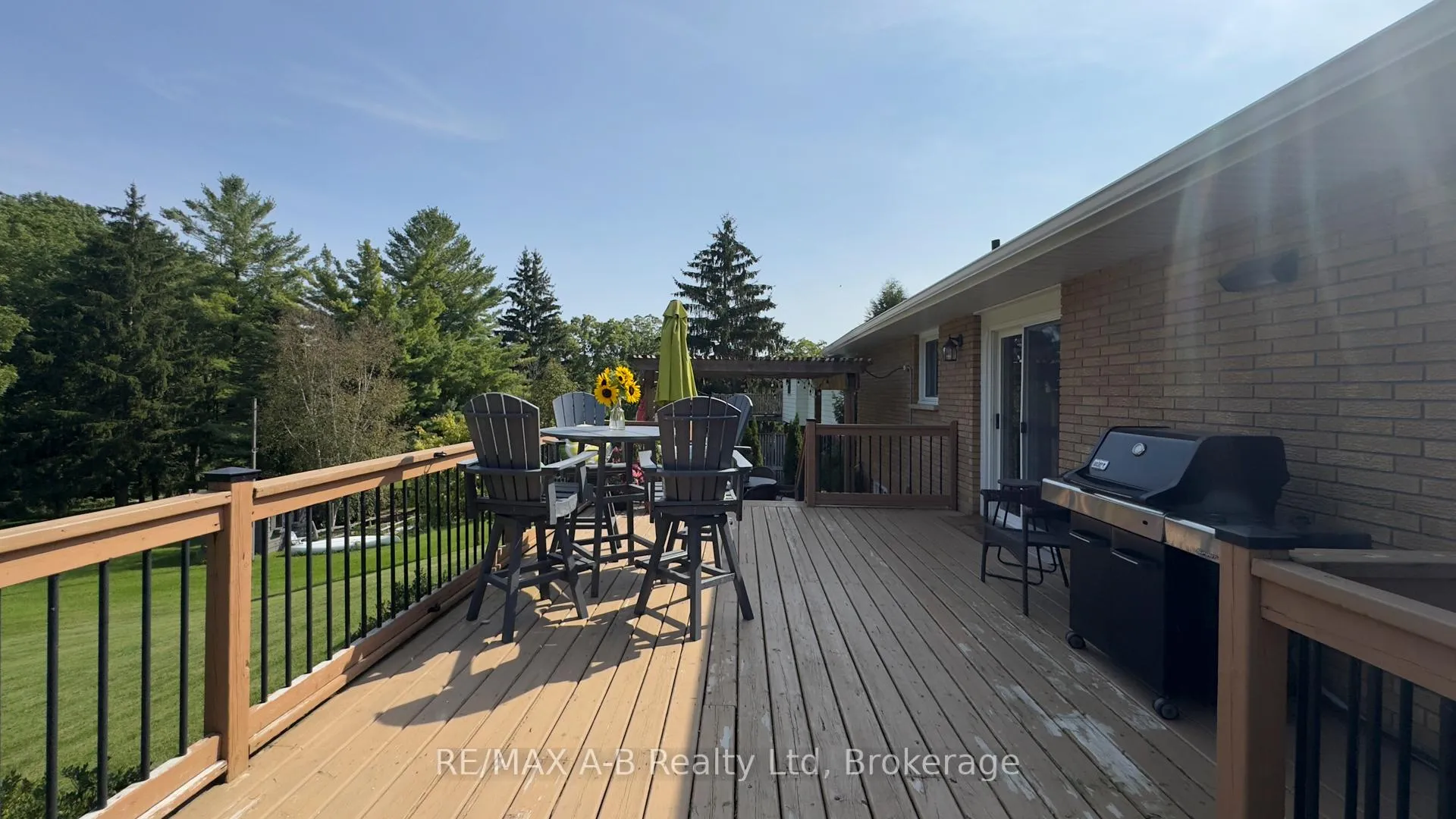 Photo 43 of 43 Widder Street W, St. Marys — HOMEH