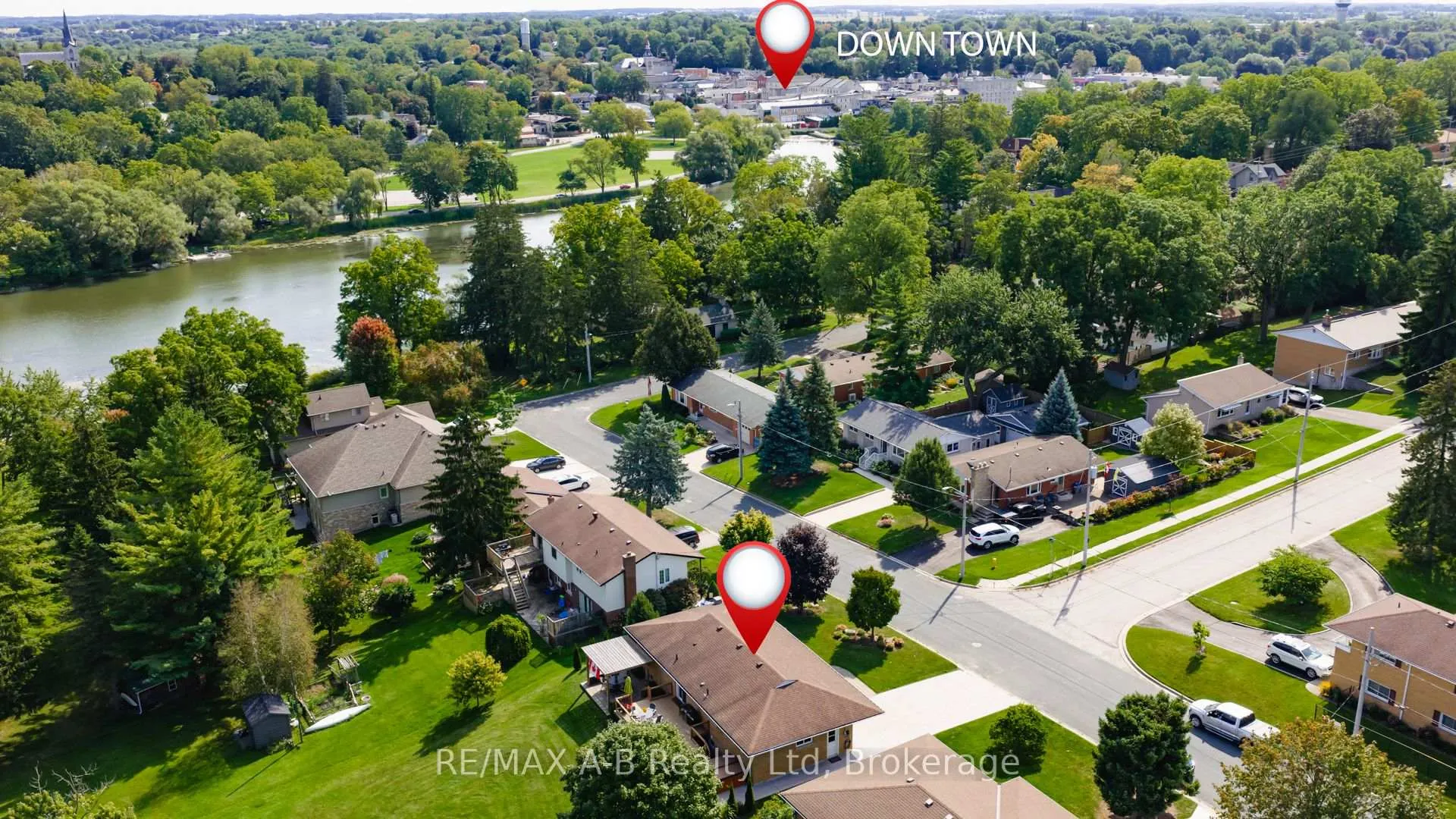 Photo 46 of 43 Widder Street W, St. Marys — HOMEH