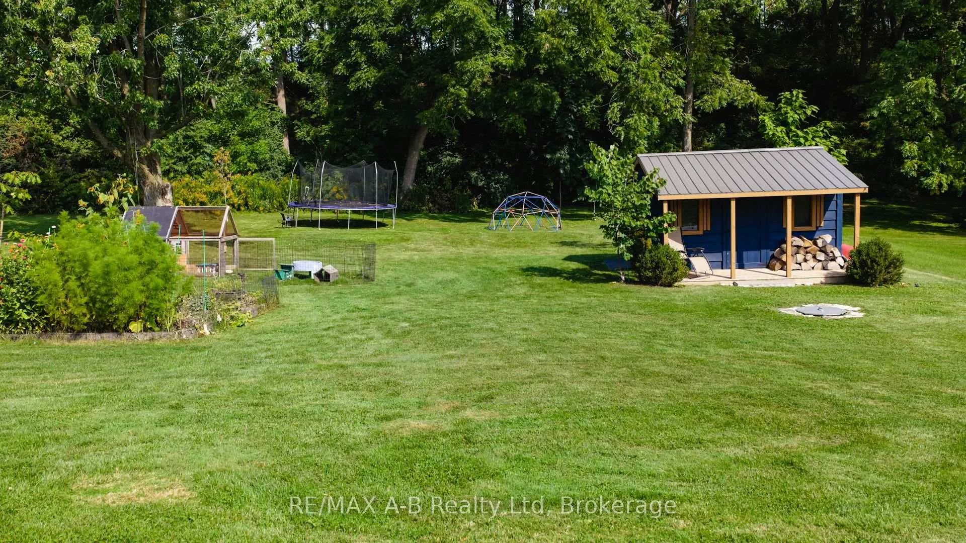 Photo 48 of 43 Widder Street W, St. Marys — HOMEH