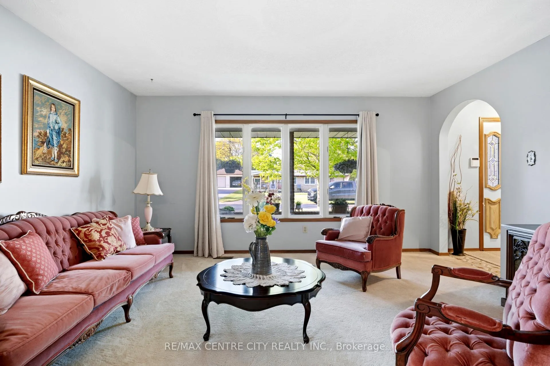 Photo 8 of 32 Brock Street, St. Thomas — HOMEH