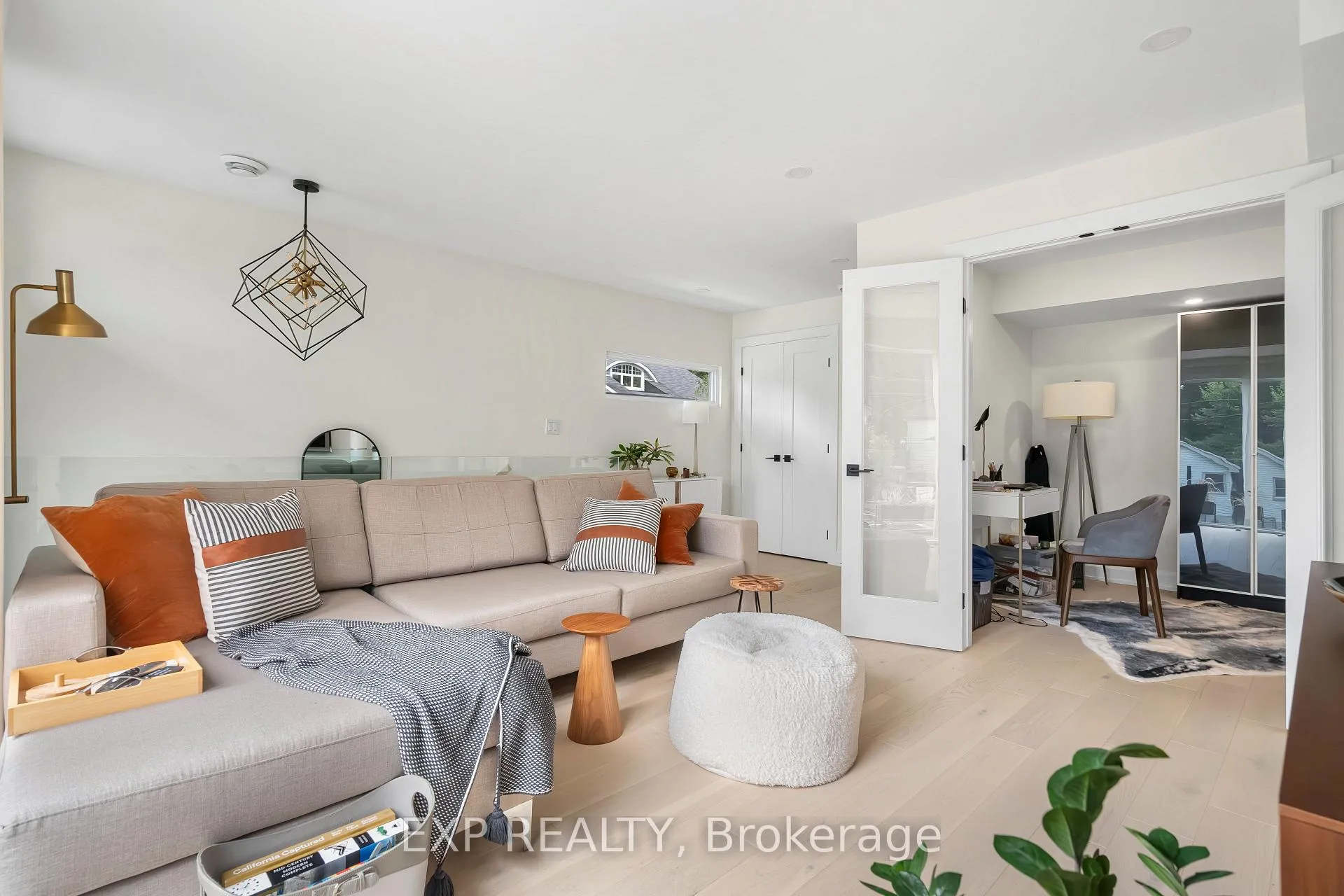 Photo 5 of Unit A, 527 Broadhead Avenue, Ottawa, Westboro/Hampton Park — HOMEH