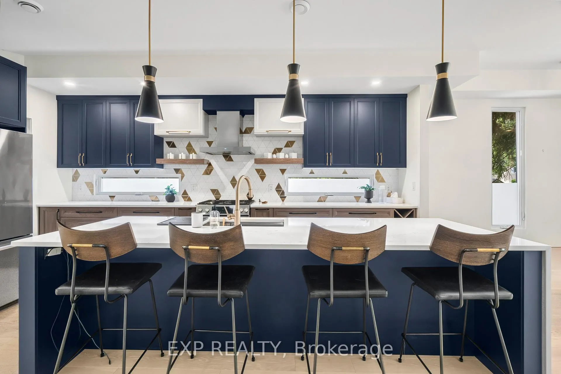 Photo 10 of Unit A, 527 Broadhead Avenue, Ottawa, Westboro/Hampton Park — HOMEH