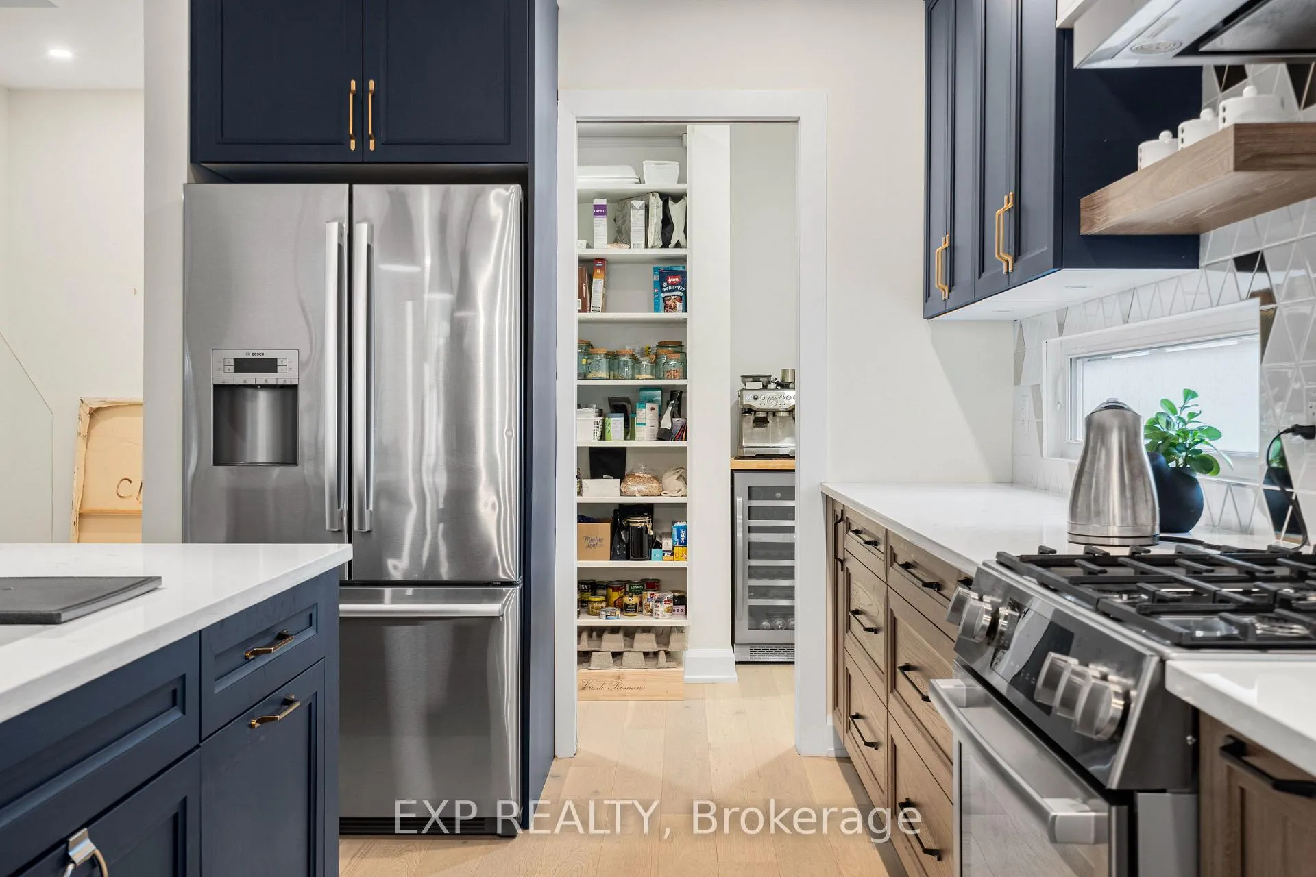 Photo 14 of Unit A, 527 Broadhead Avenue, Ottawa, Westboro/Hampton Park — HOMEH