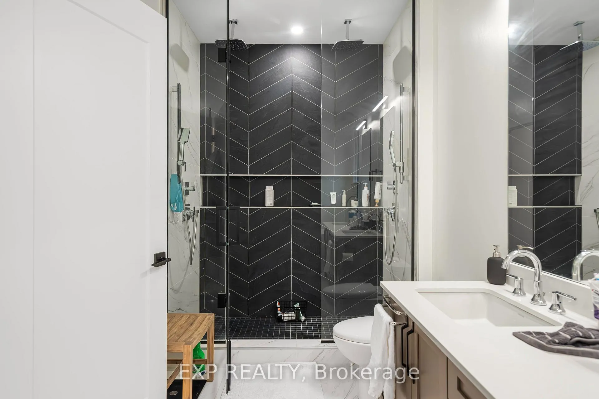 Photo 24 of Unit A, 527 Broadhead Avenue, Ottawa, Westboro/Hampton Park — HOMEH