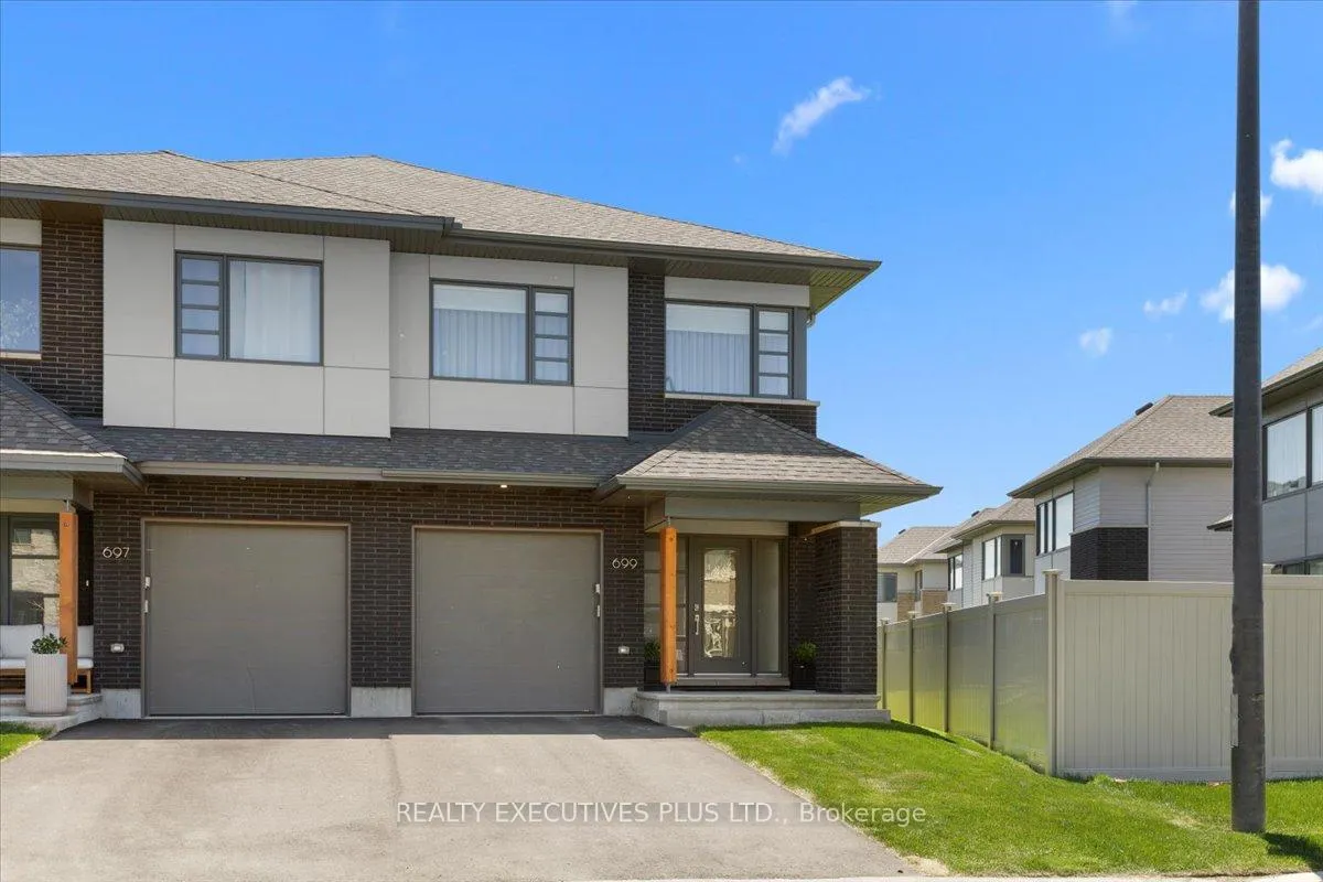 Front of 699 Honeydew Street