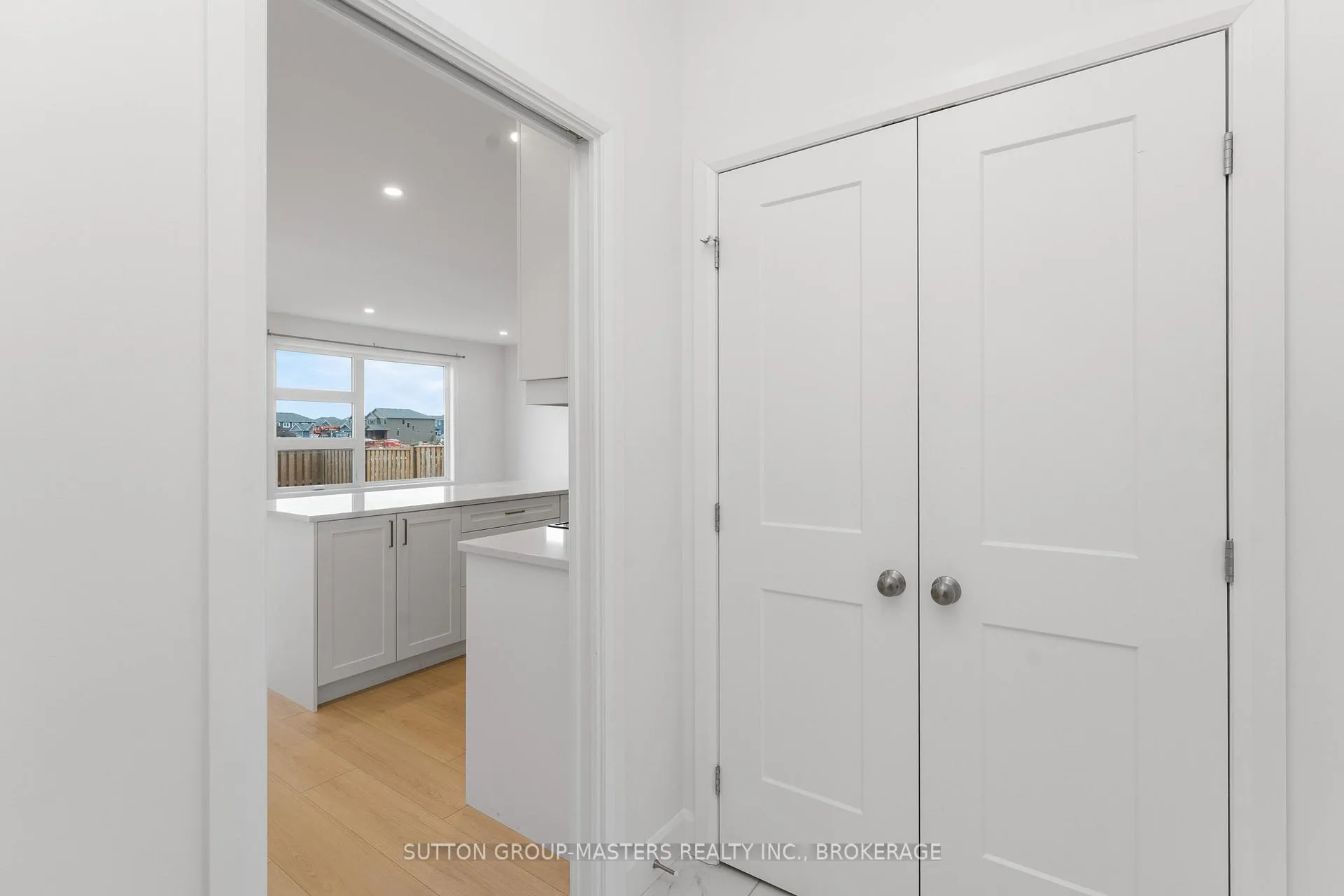 Photo 13 of 229 Superior Drive, Loyalist, Amherstview — HOMEH