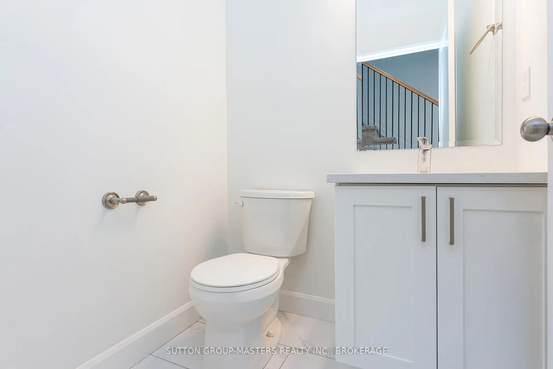 Photo 15 of 229 Superior Drive, Loyalist, Amherstview — HOMEH