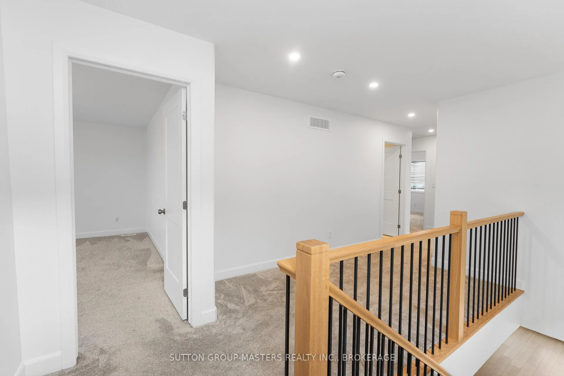 Photo 16 of 229 Superior Drive, Loyalist, Amherstview — HOMEH