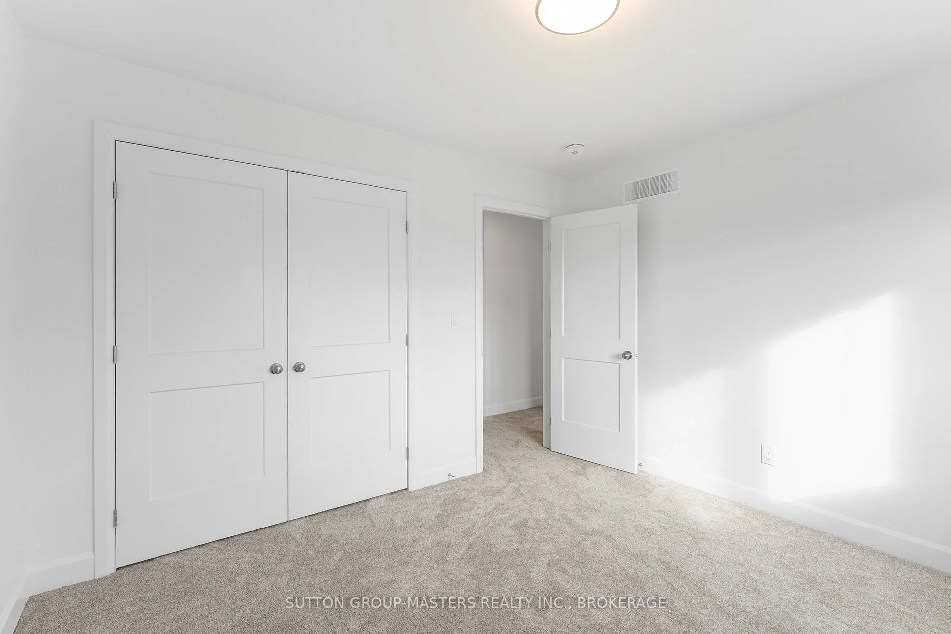 Photo 25 of 229 Superior Drive, Loyalist, Amherstview — HOMEH