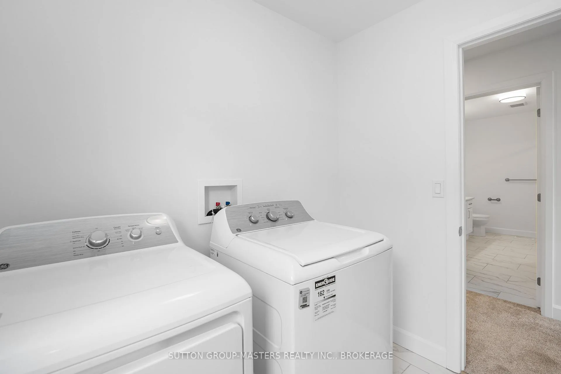 Photo 32 of 229 Superior Drive, Loyalist, Amherstview — HOMEH