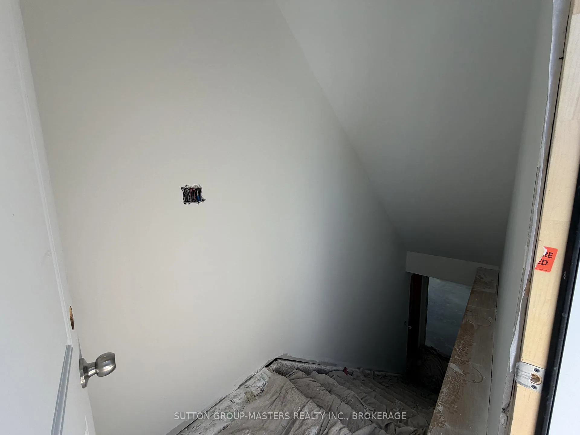 Photo 39 of 229 Superior Drive, Loyalist, Amherstview — HOMEH