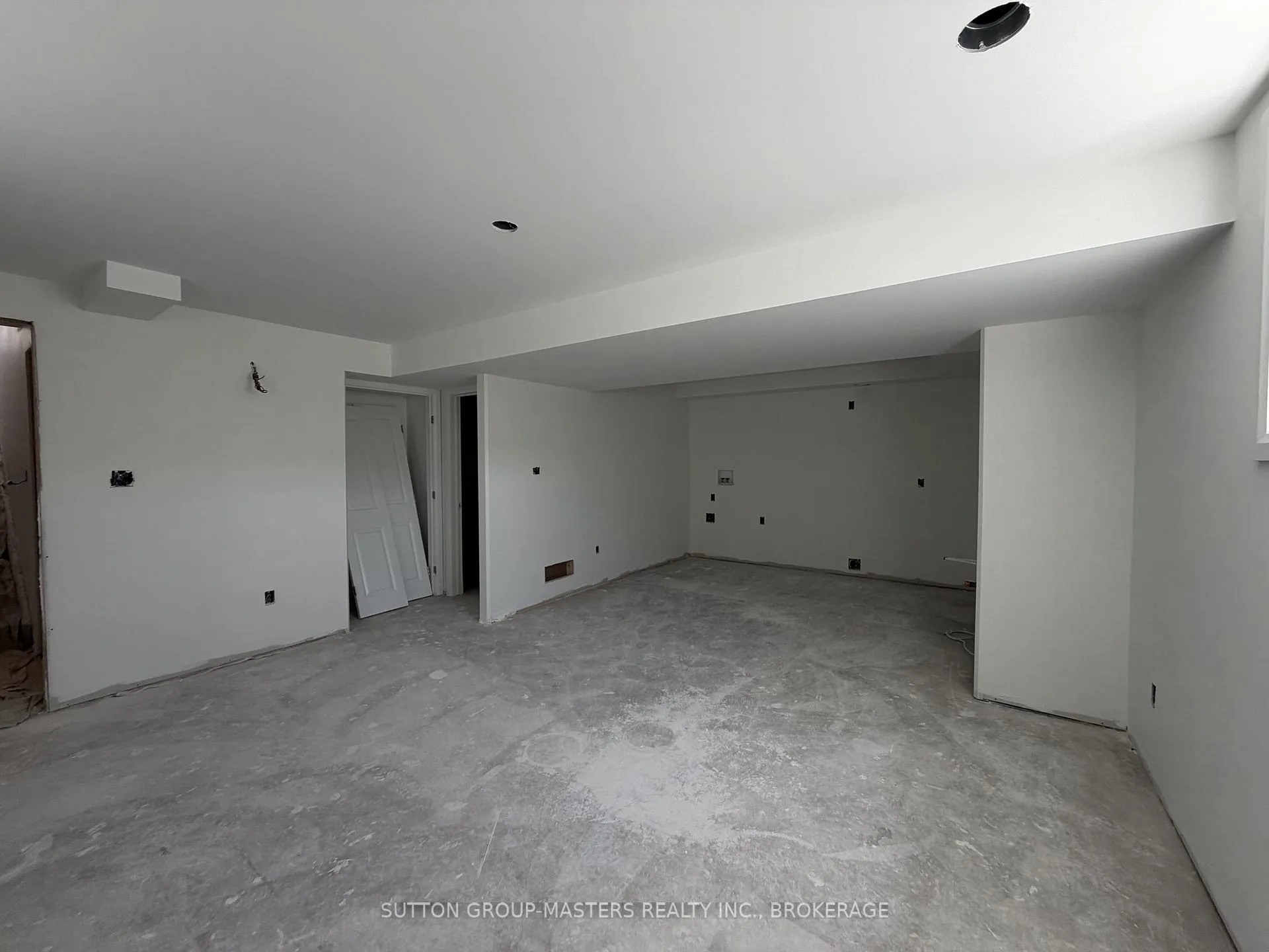 Photo 41 of 229 Superior Drive, Loyalist, Amherstview — HOMEH