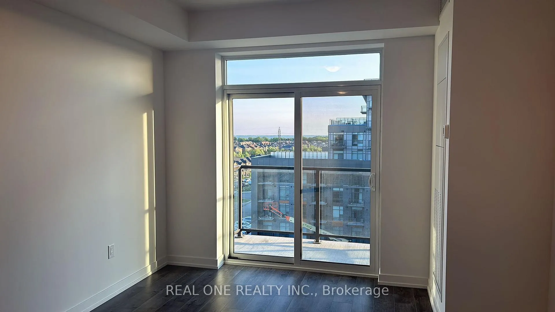 Photo 7 of Unit 614, 470 Dundas Street E, Hamilton, Waterdown — HOMEH
