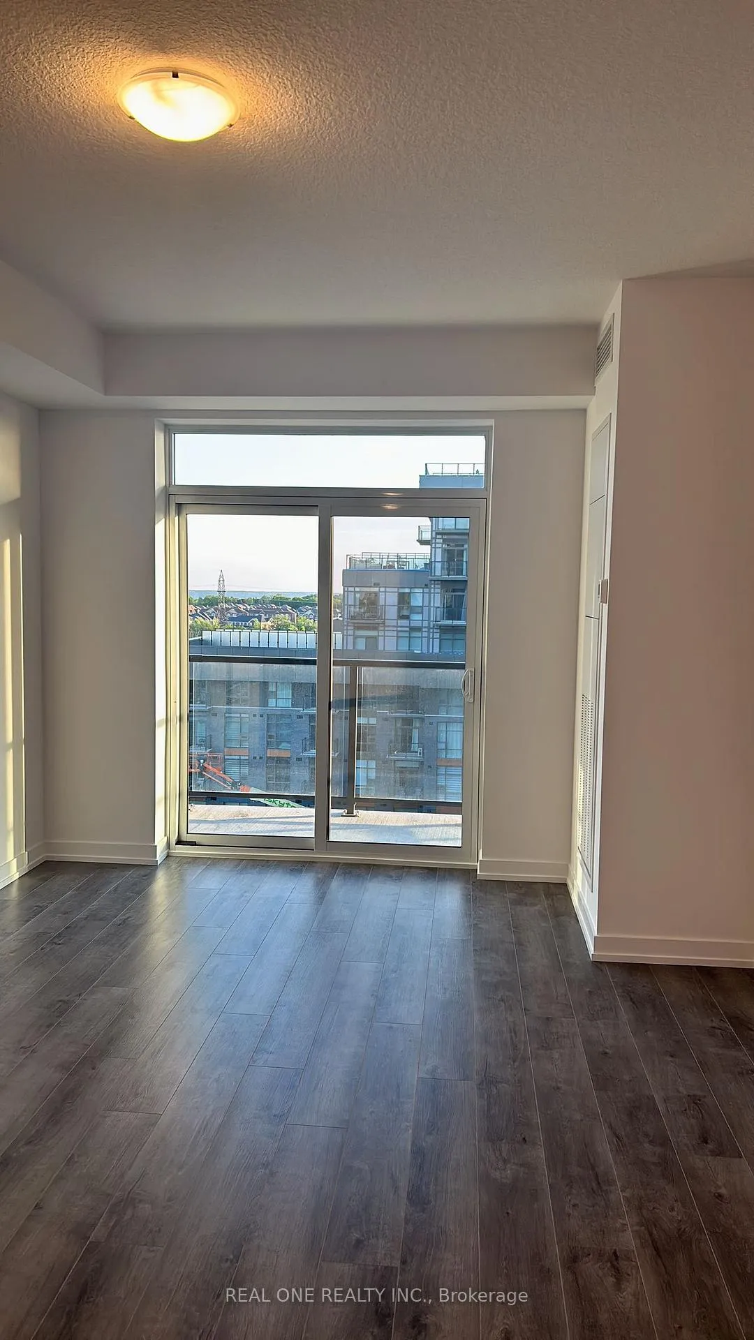 Photo 8 of Unit 614, 470 Dundas Street E, Hamilton, Waterdown — HOMEH